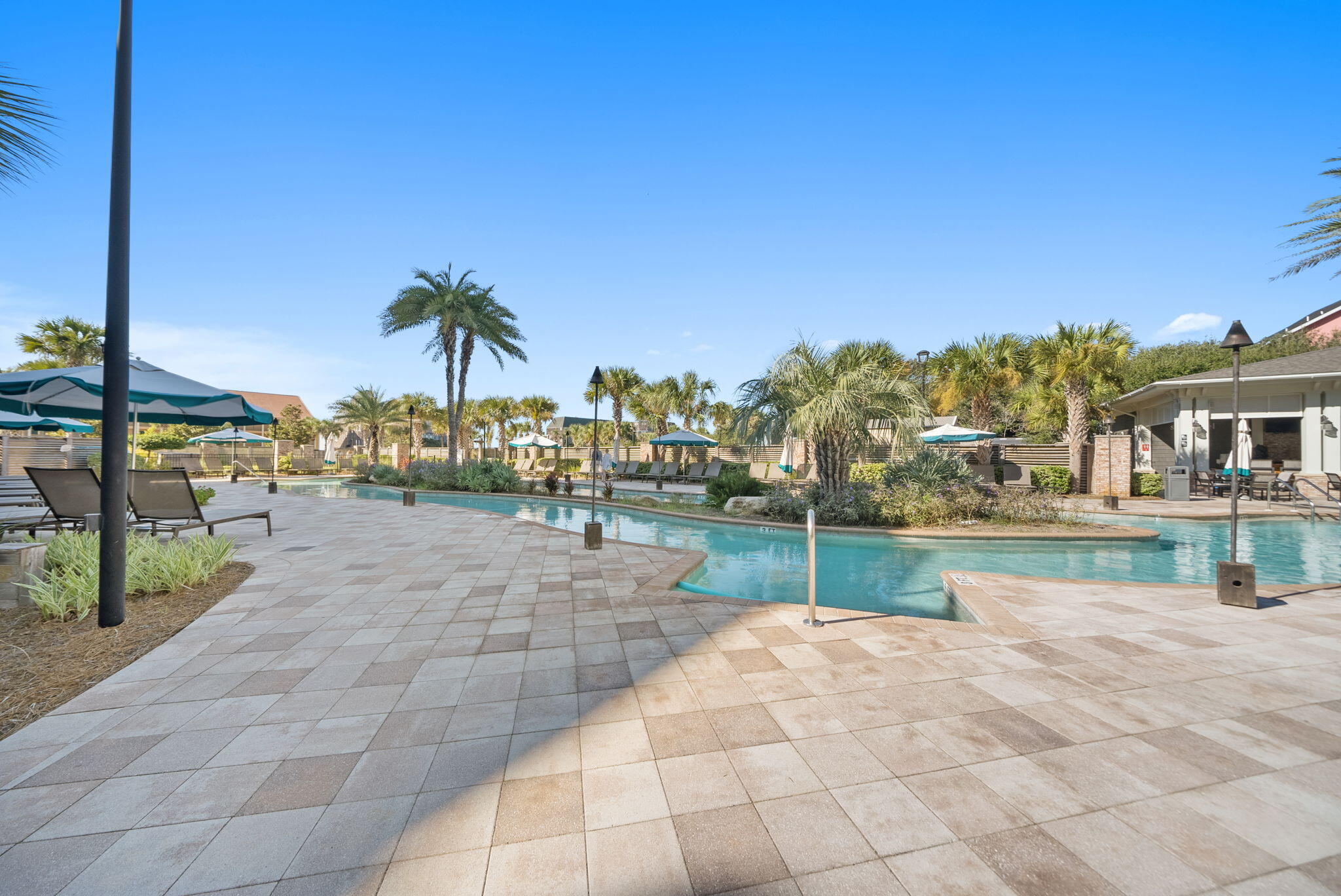 100 Matthew Boulevard 414