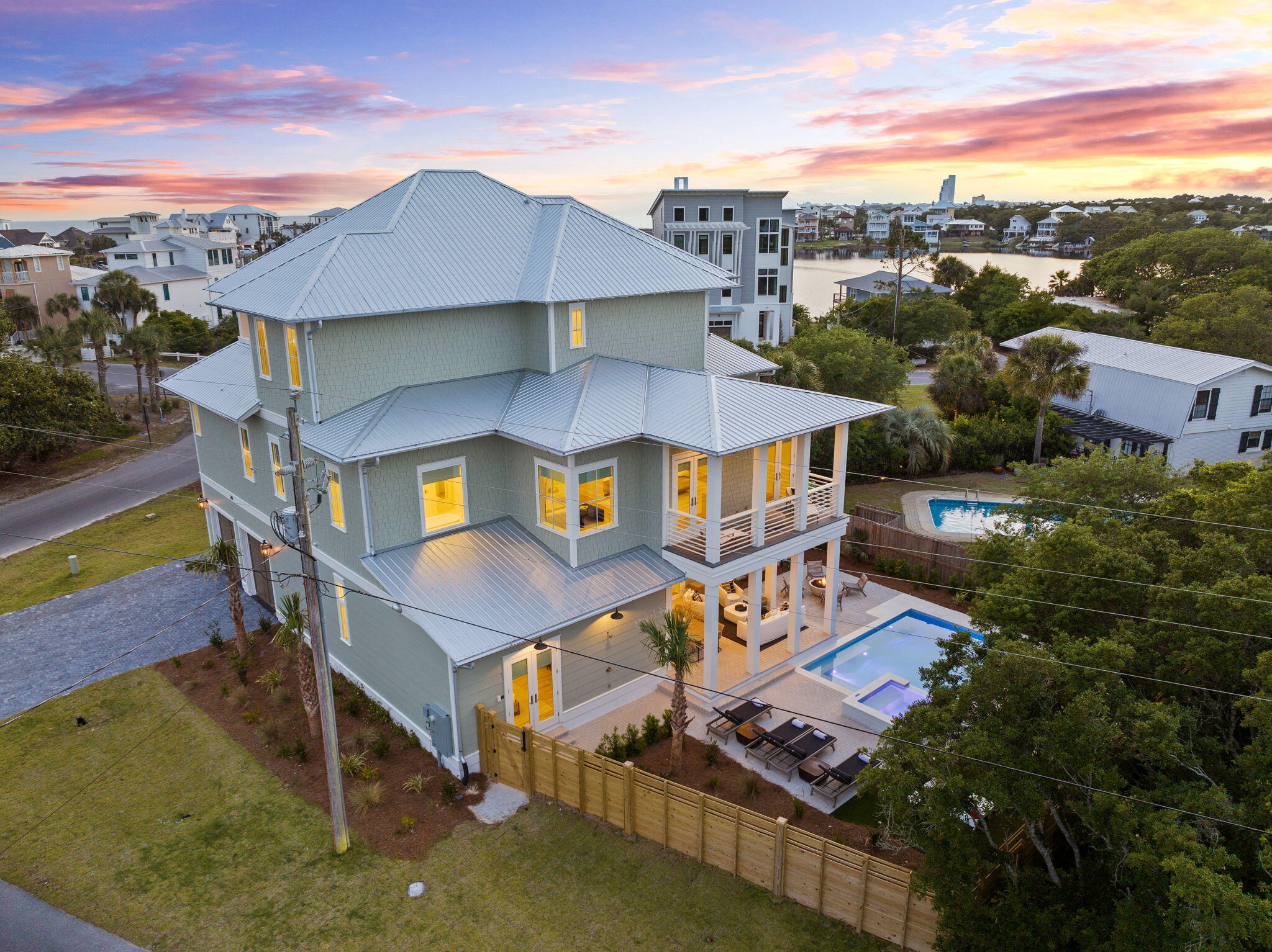 240 Lakeview Drive