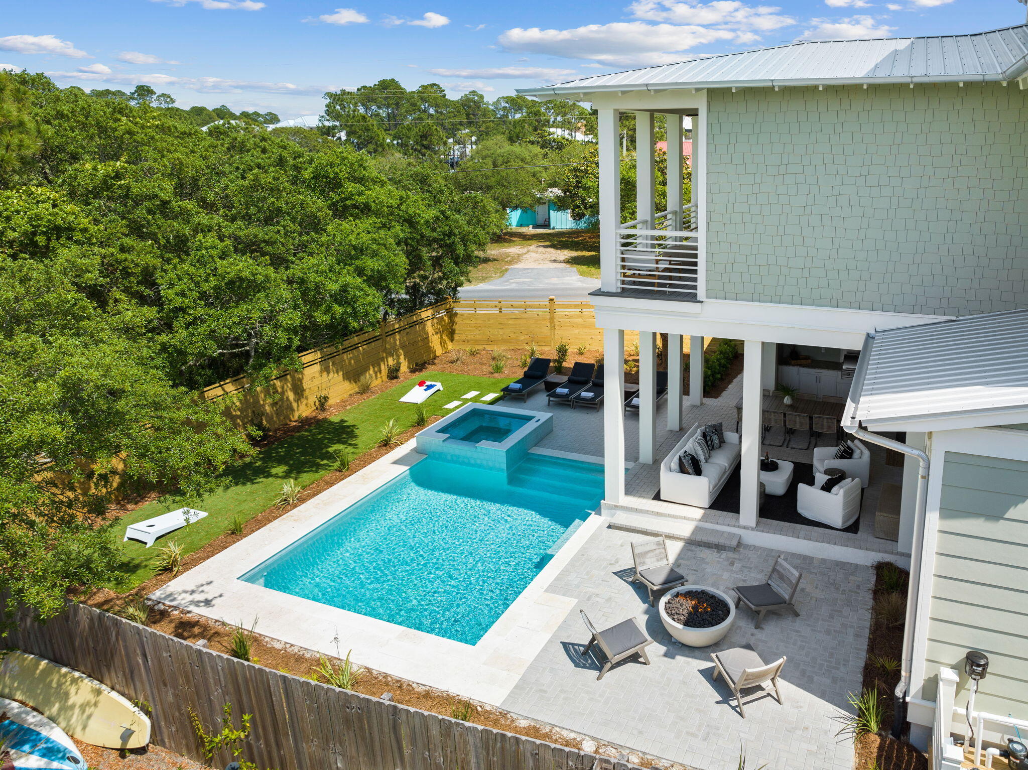 240 Lakeview Drive