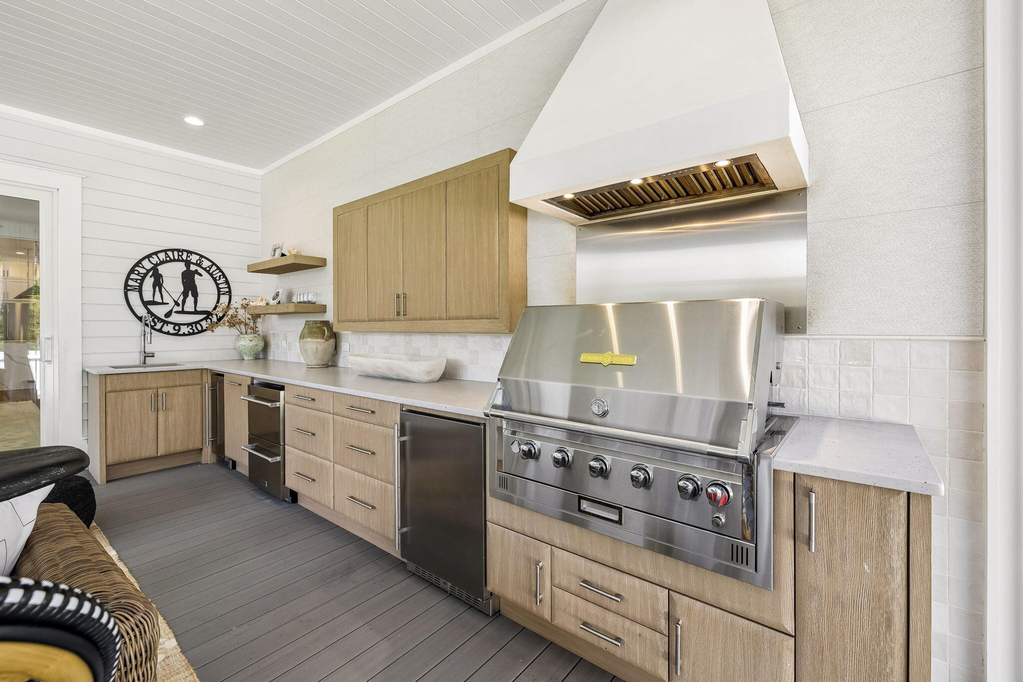 113 E Pollard Cove