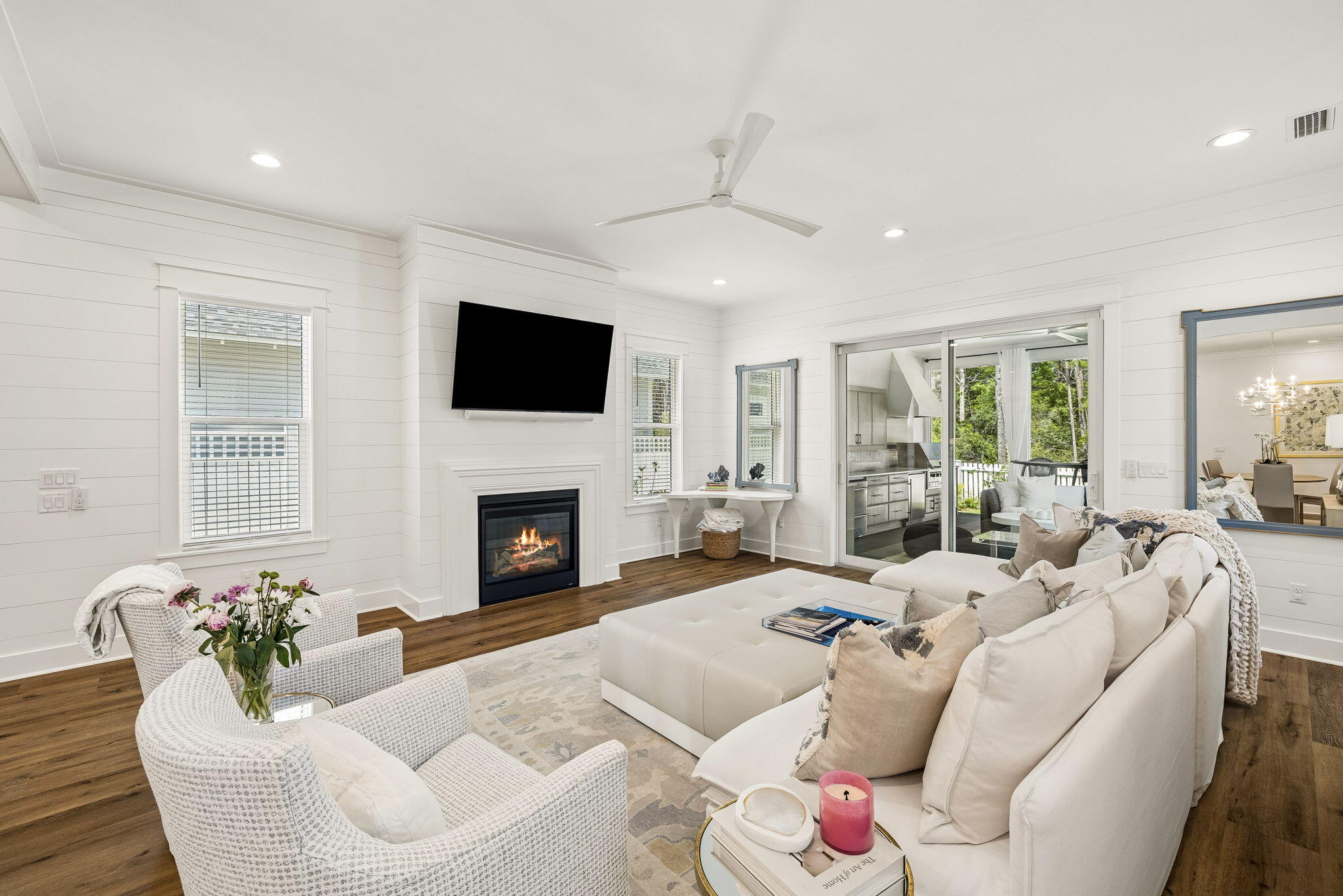 113 E Pollard Cove