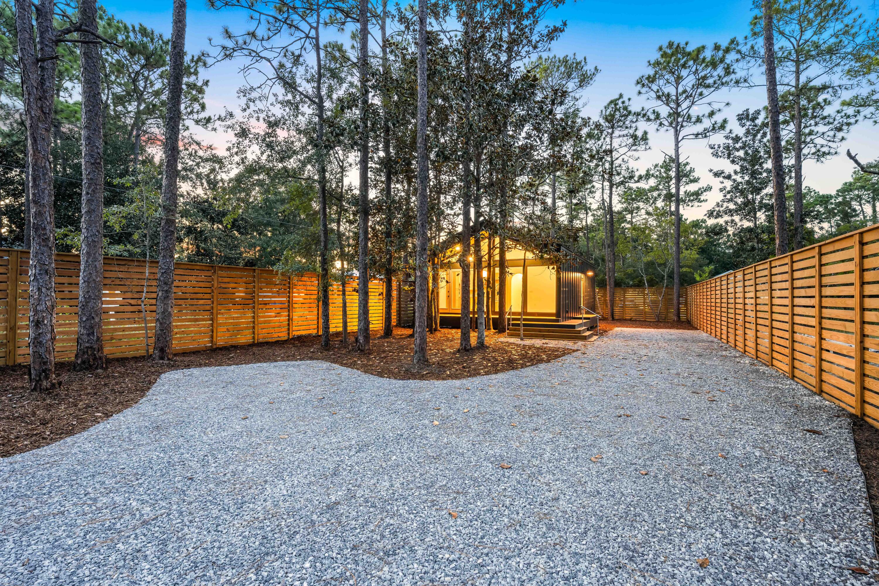 47 Currumbin Aly