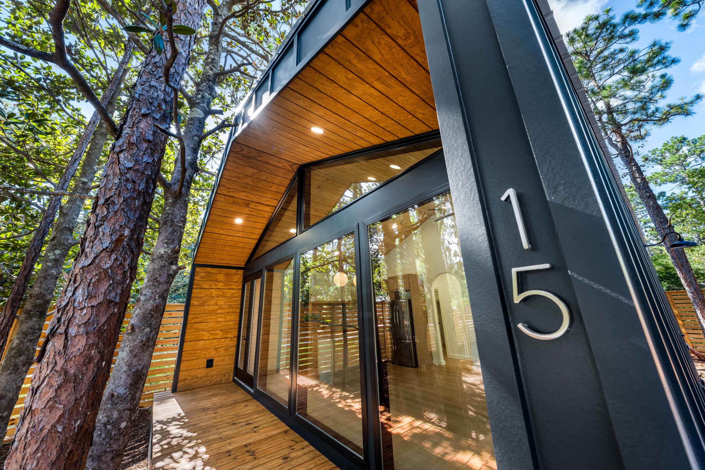 47 Currumbin Aly