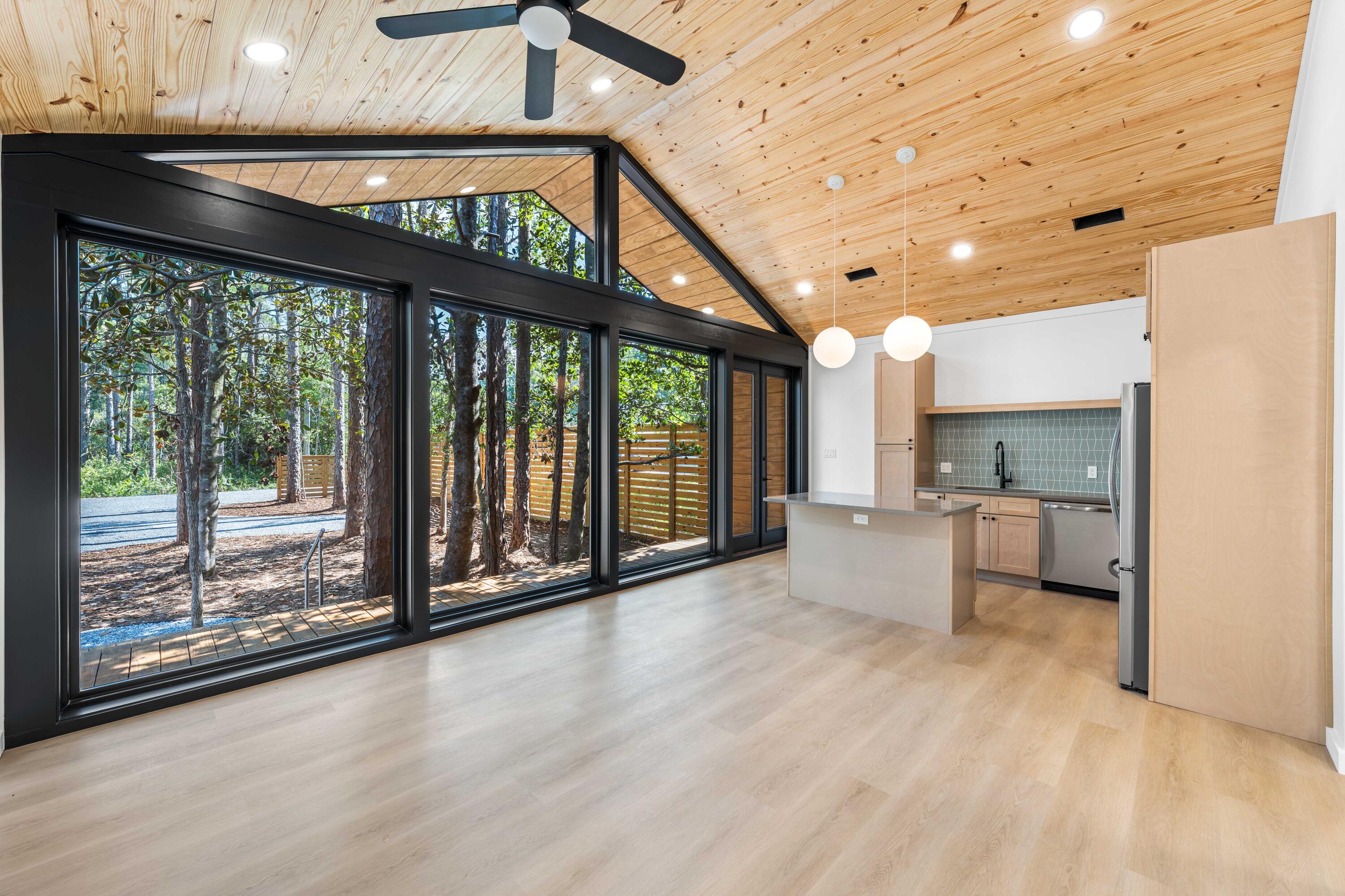 47 Currumbin Aly