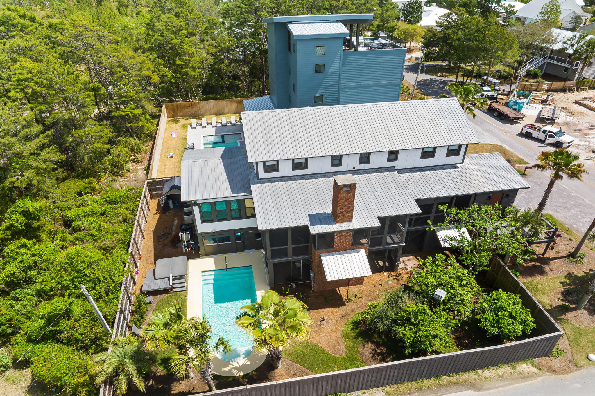 11 Woodland Drive