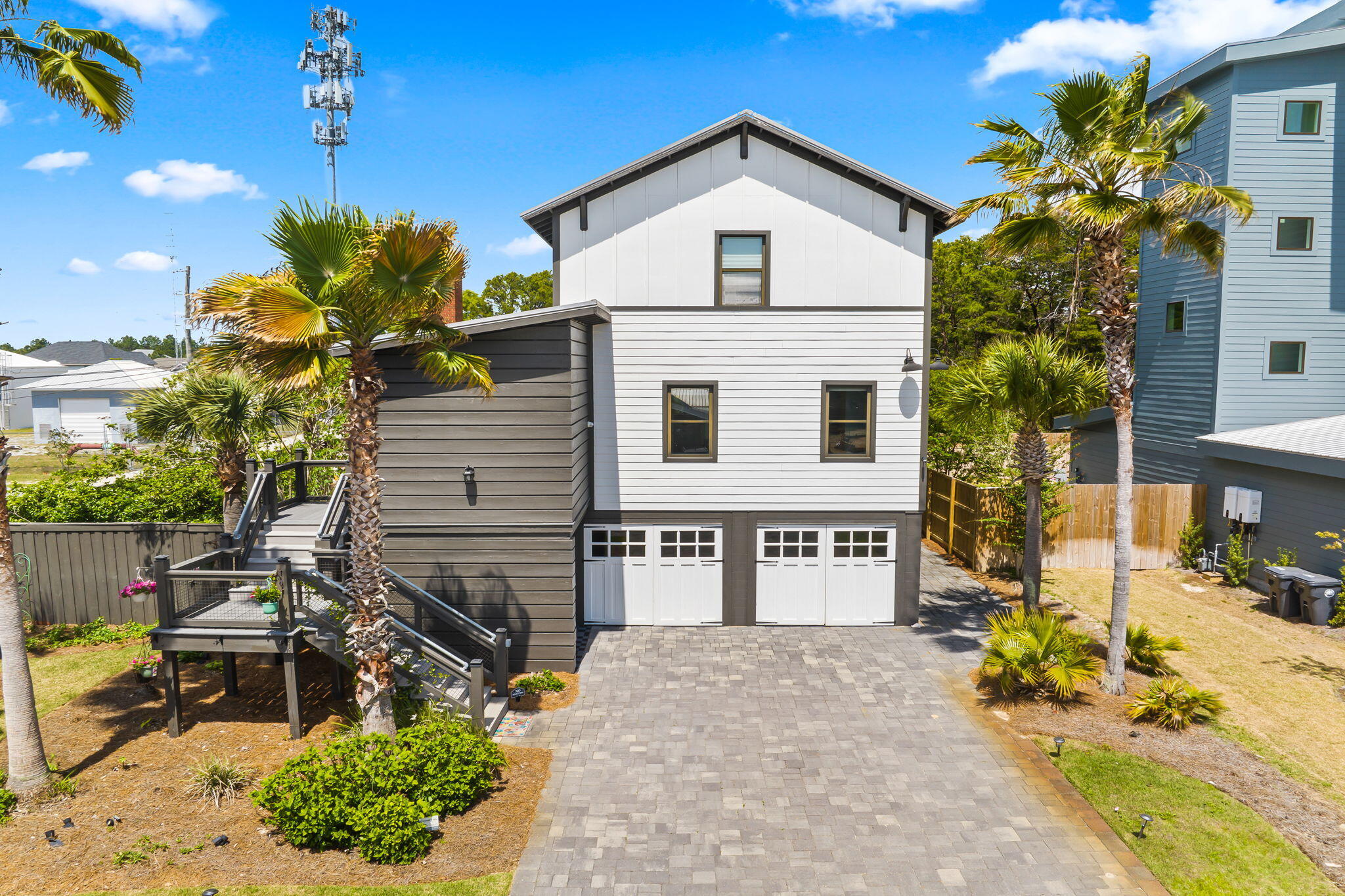 11 Woodland Drive