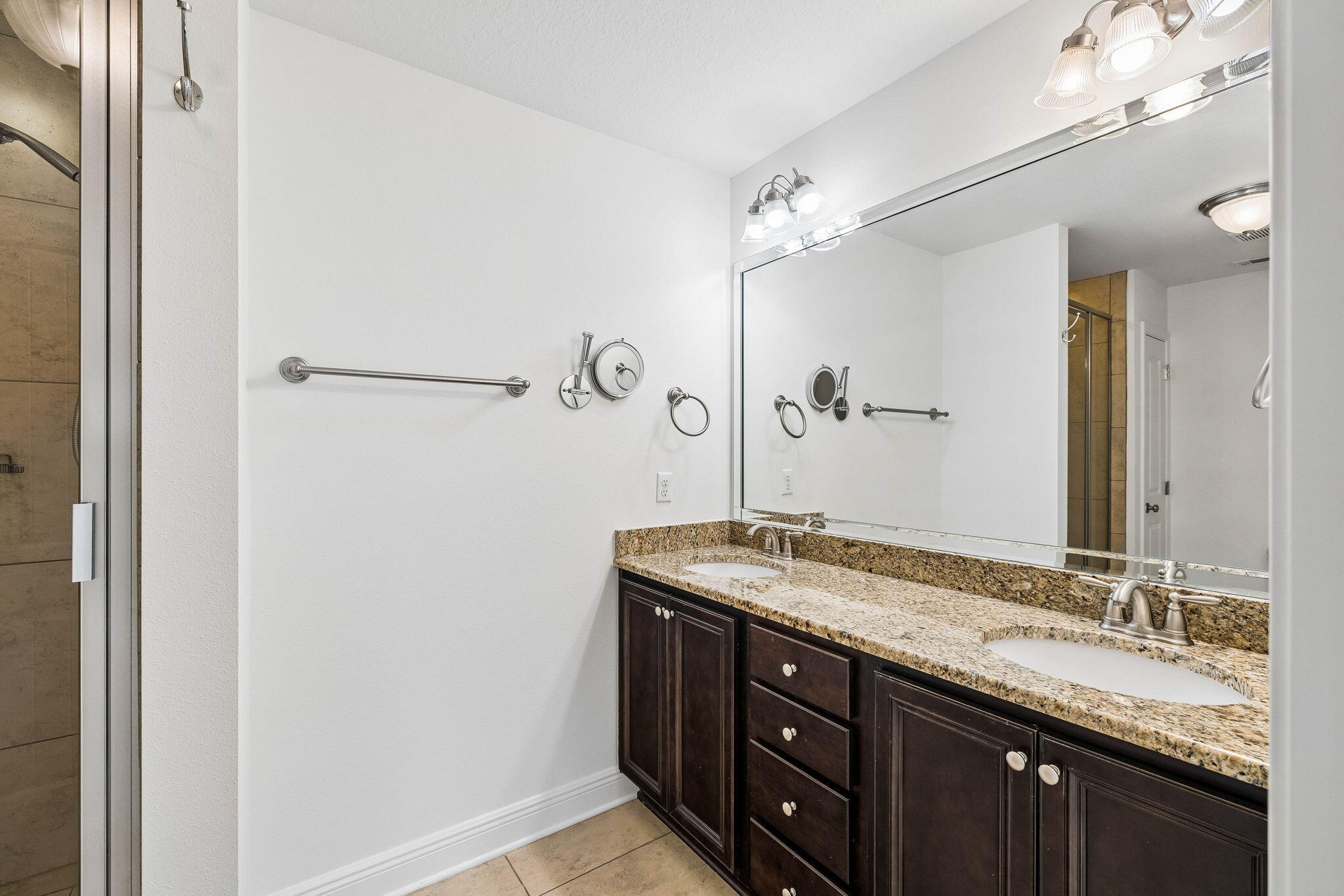 19 E Shady Oaks Lane UNIT A