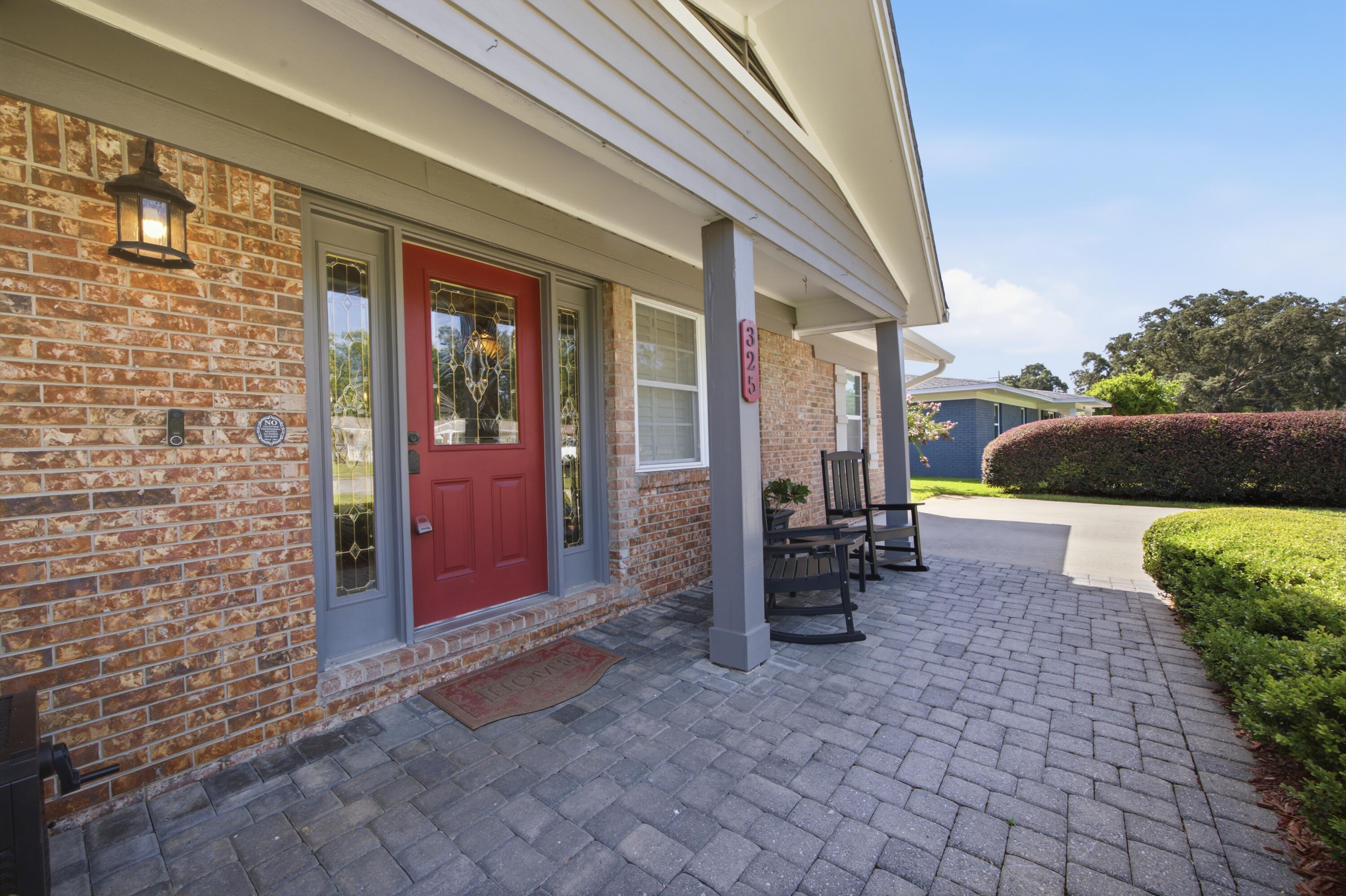 325 Echo Circle
