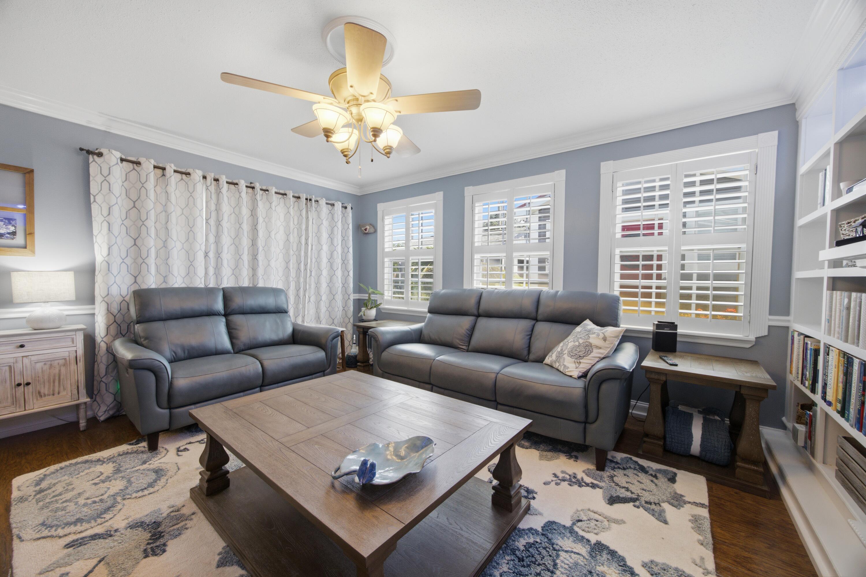 325 Echo Circle