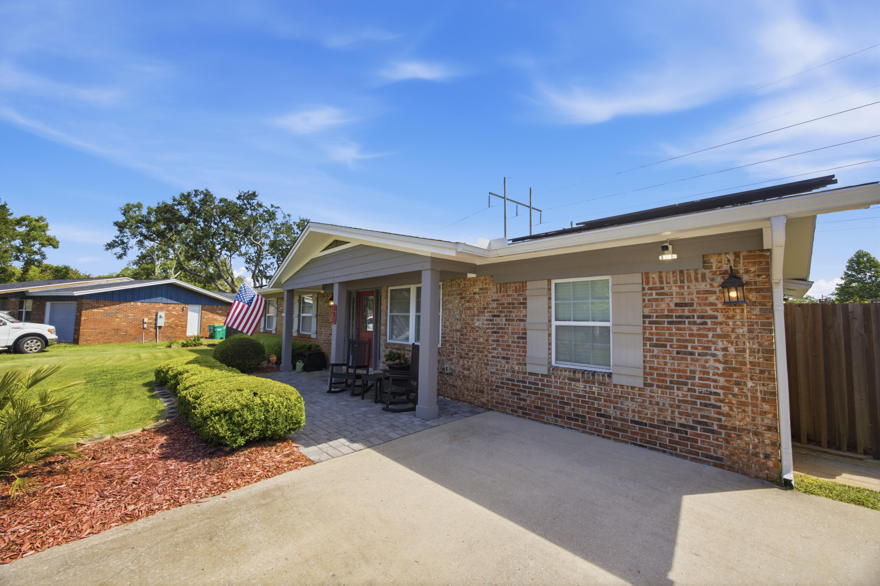 325 Echo Circle