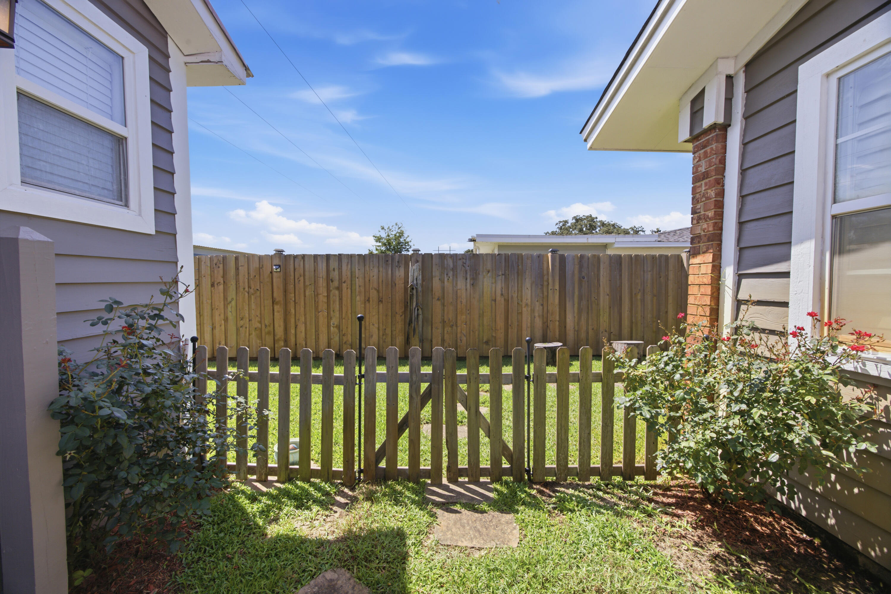 325 Echo Circle