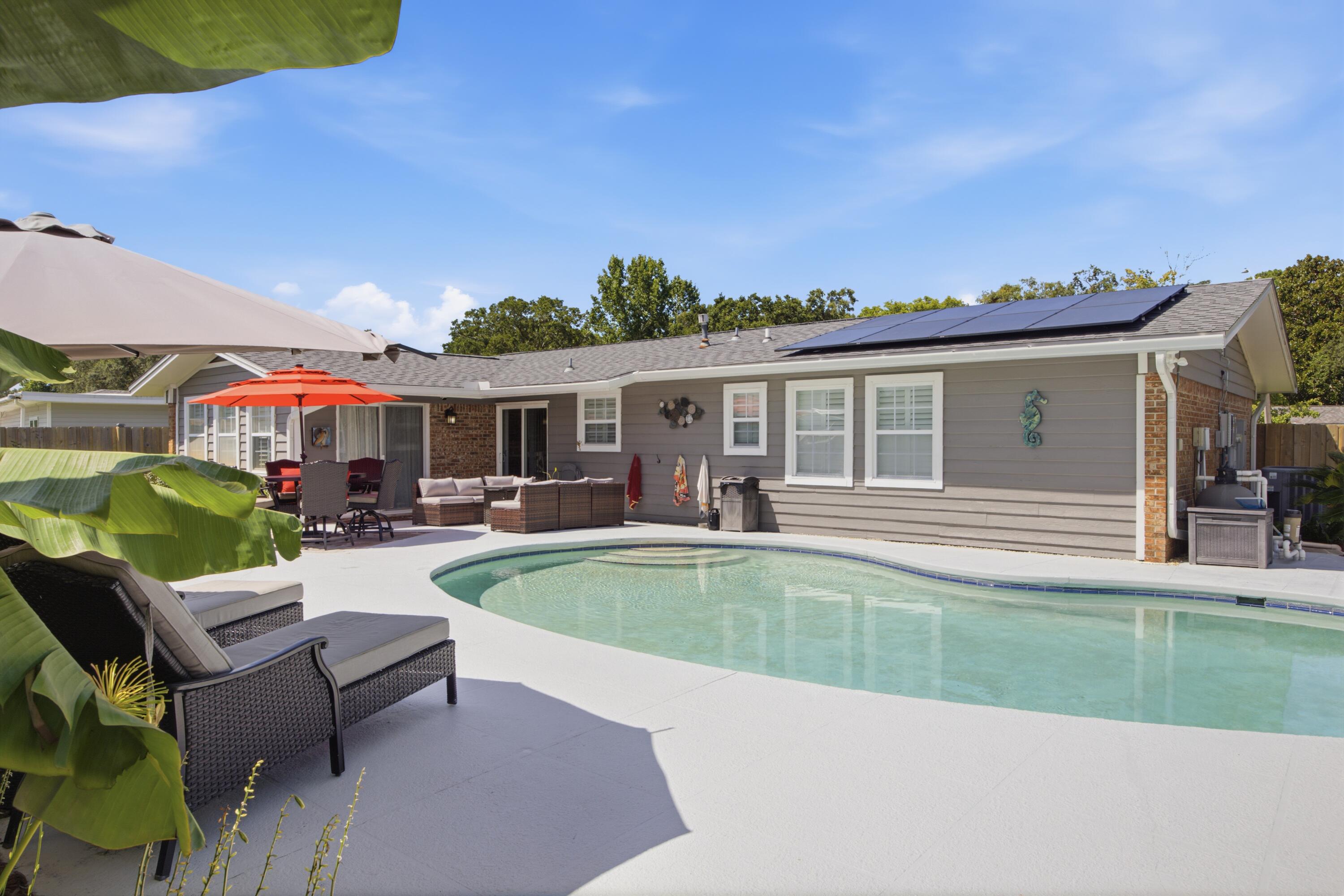 325 Echo Circle
