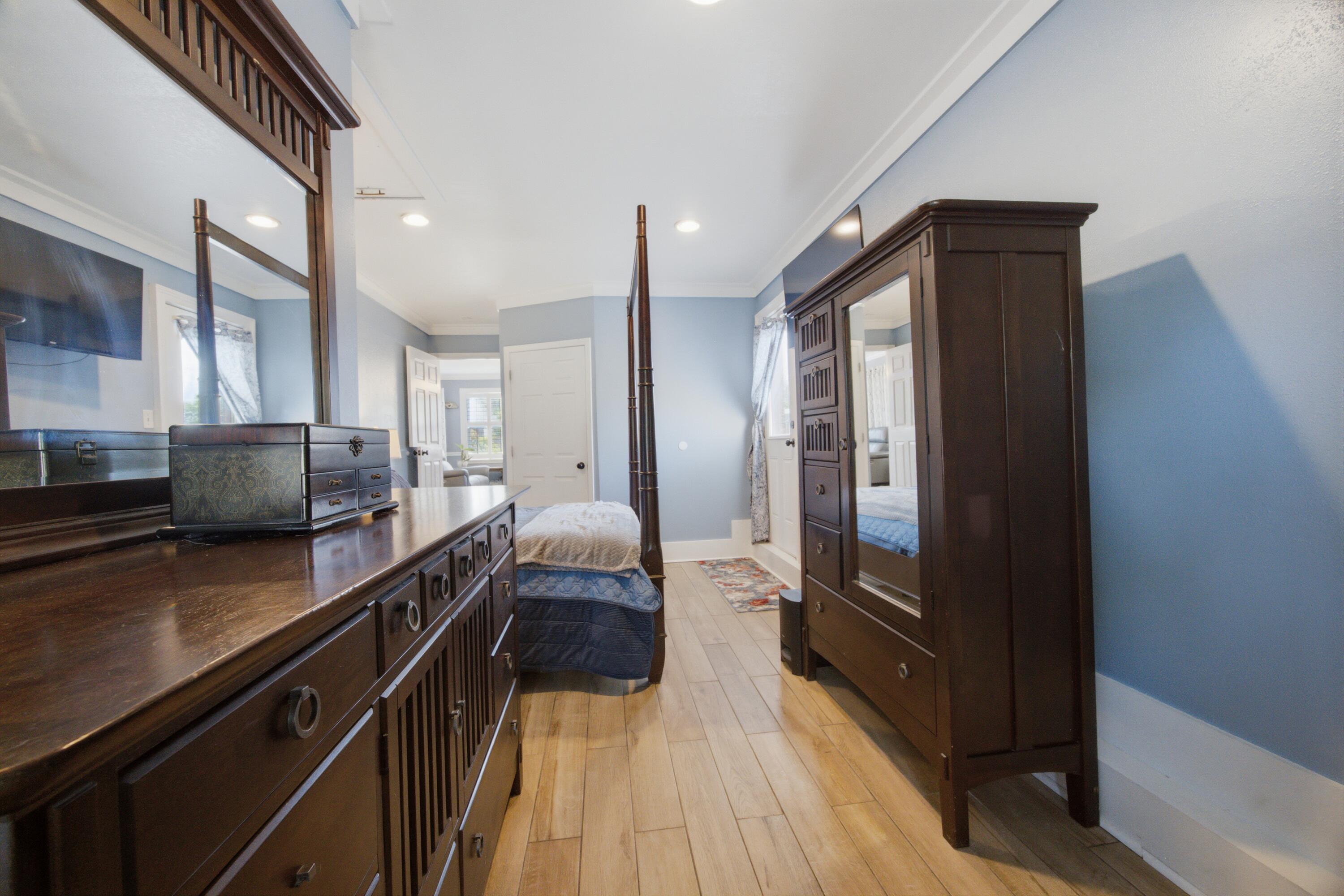 325 Echo Circle