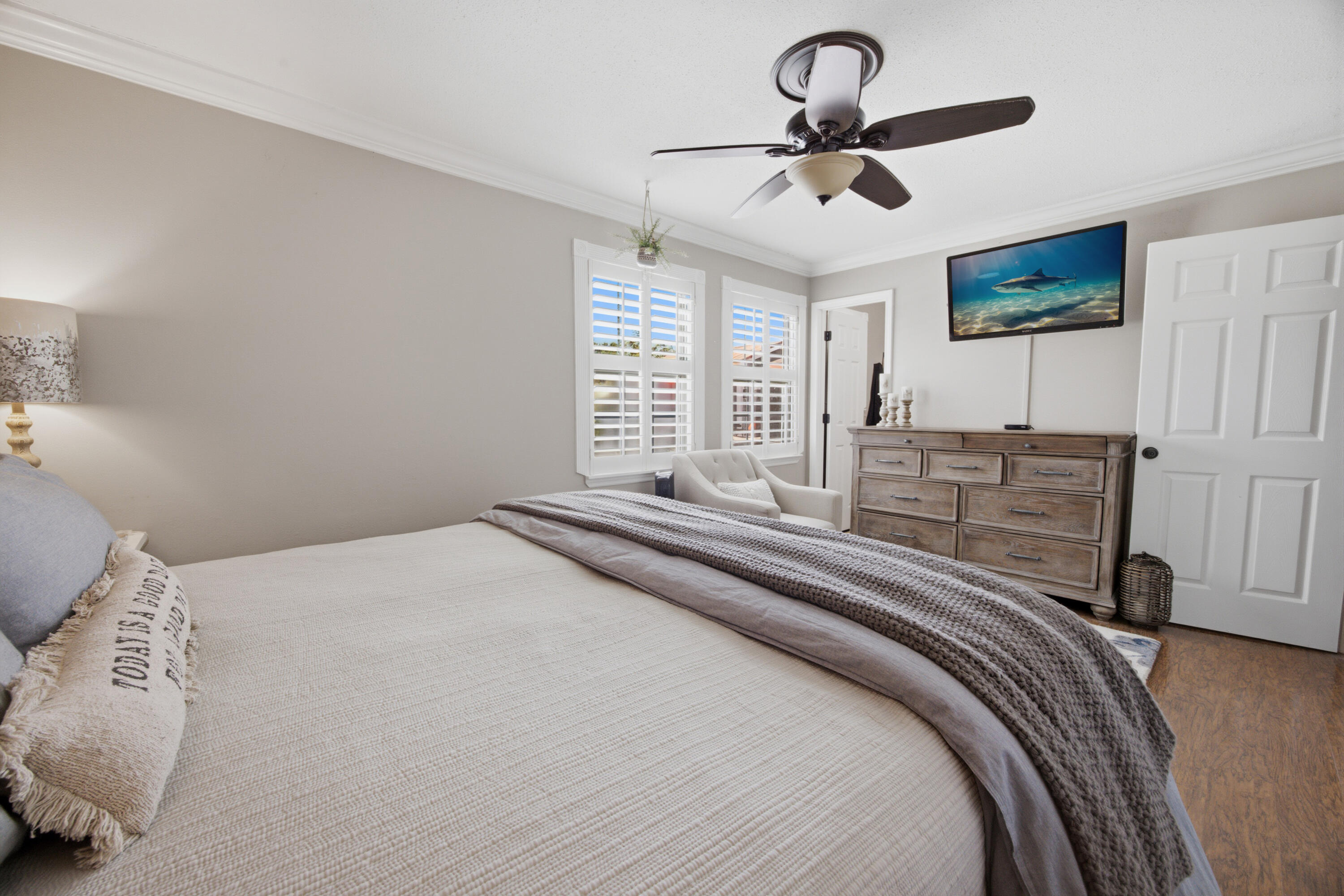 325 Echo Circle