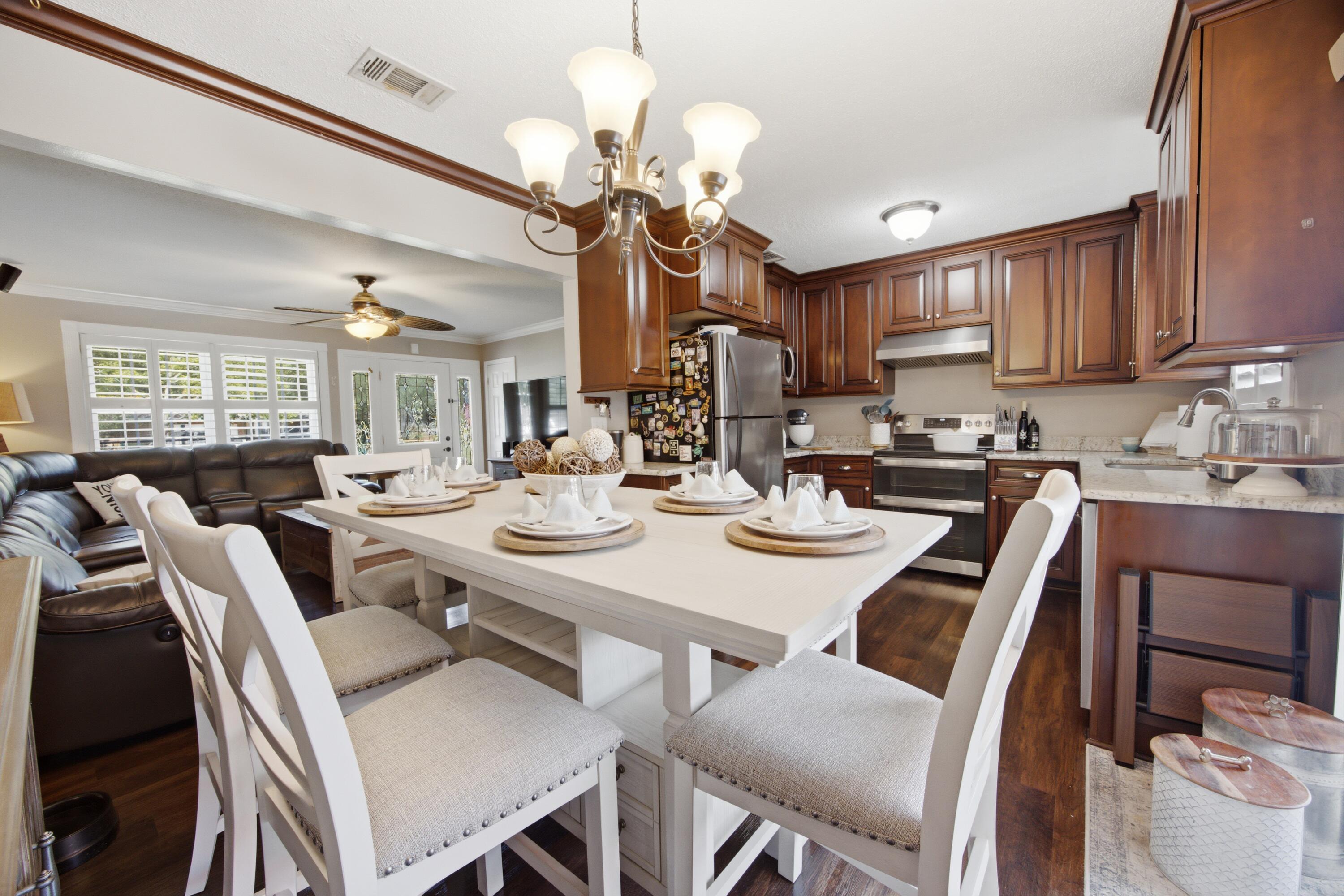 325 Echo Circle