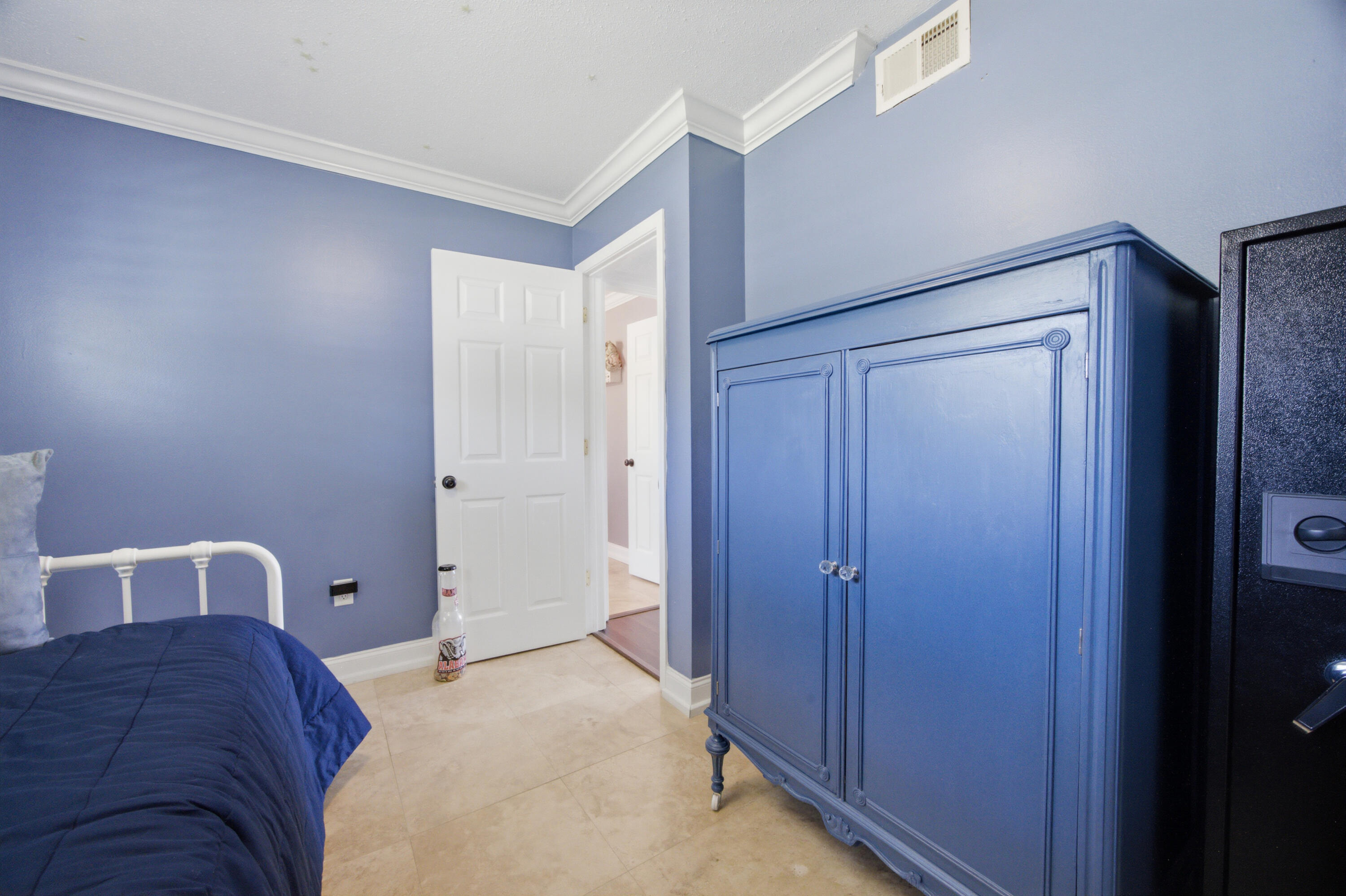 325 Echo Circle