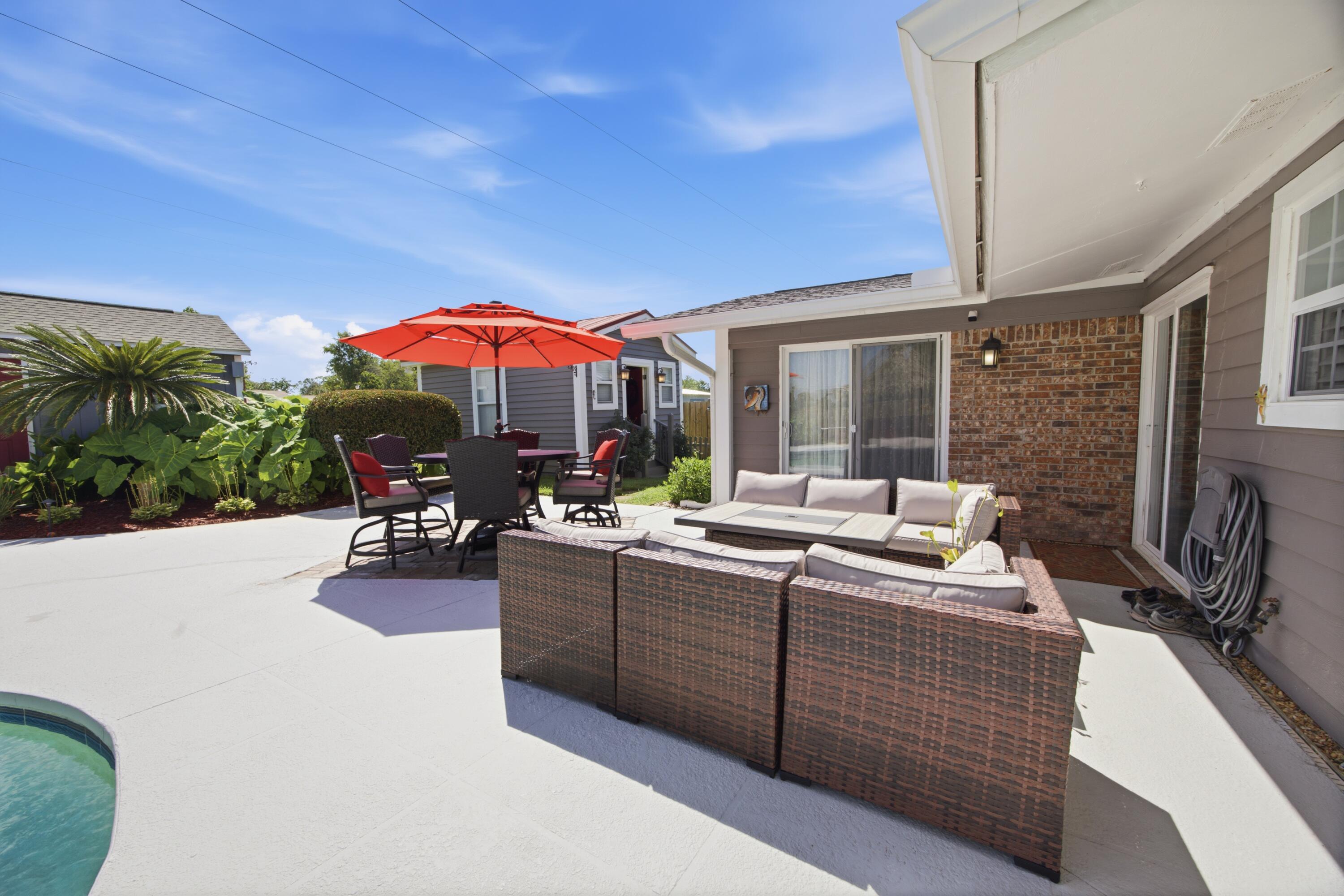 325 Echo Circle