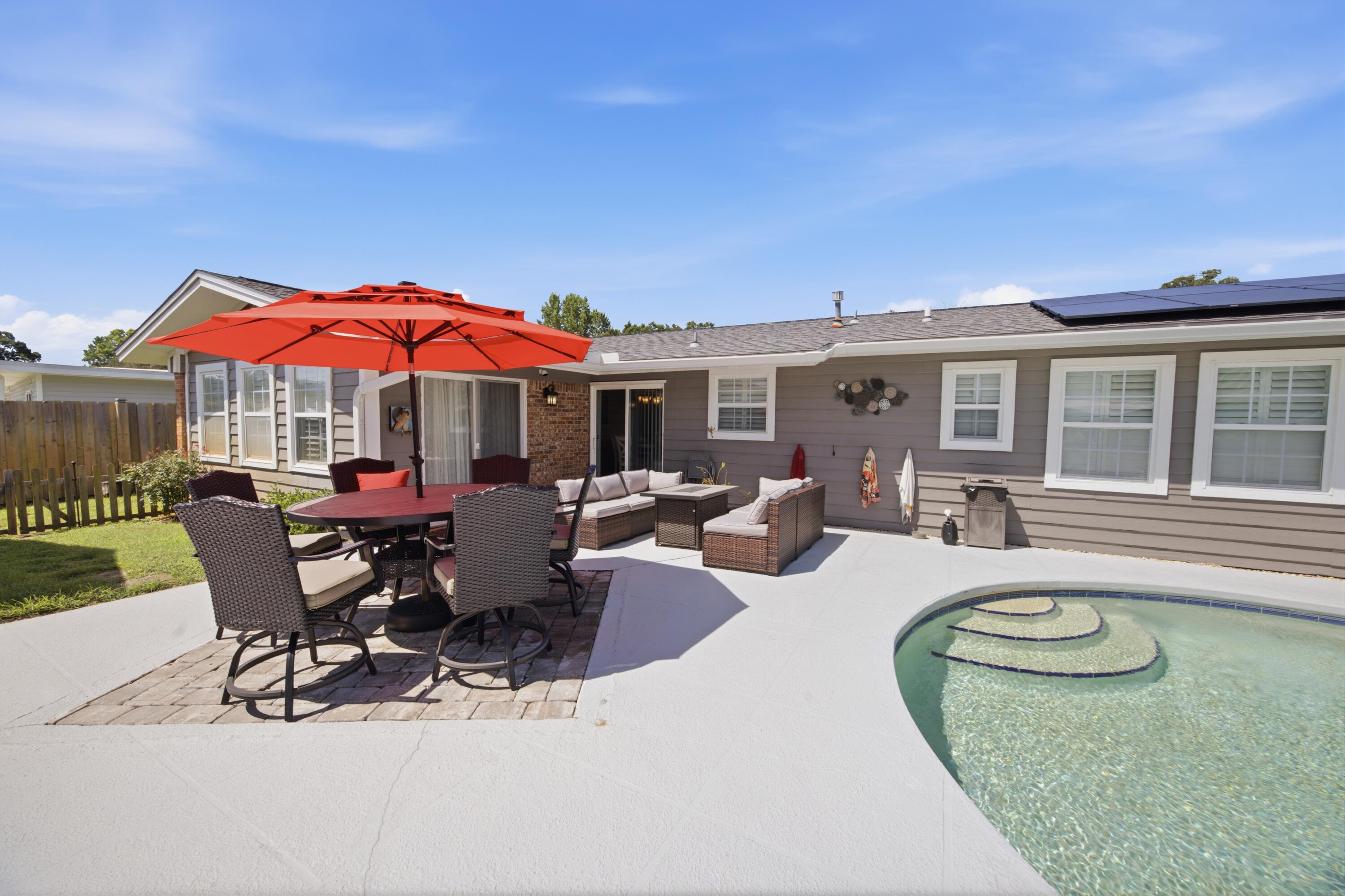 325 Echo Circle