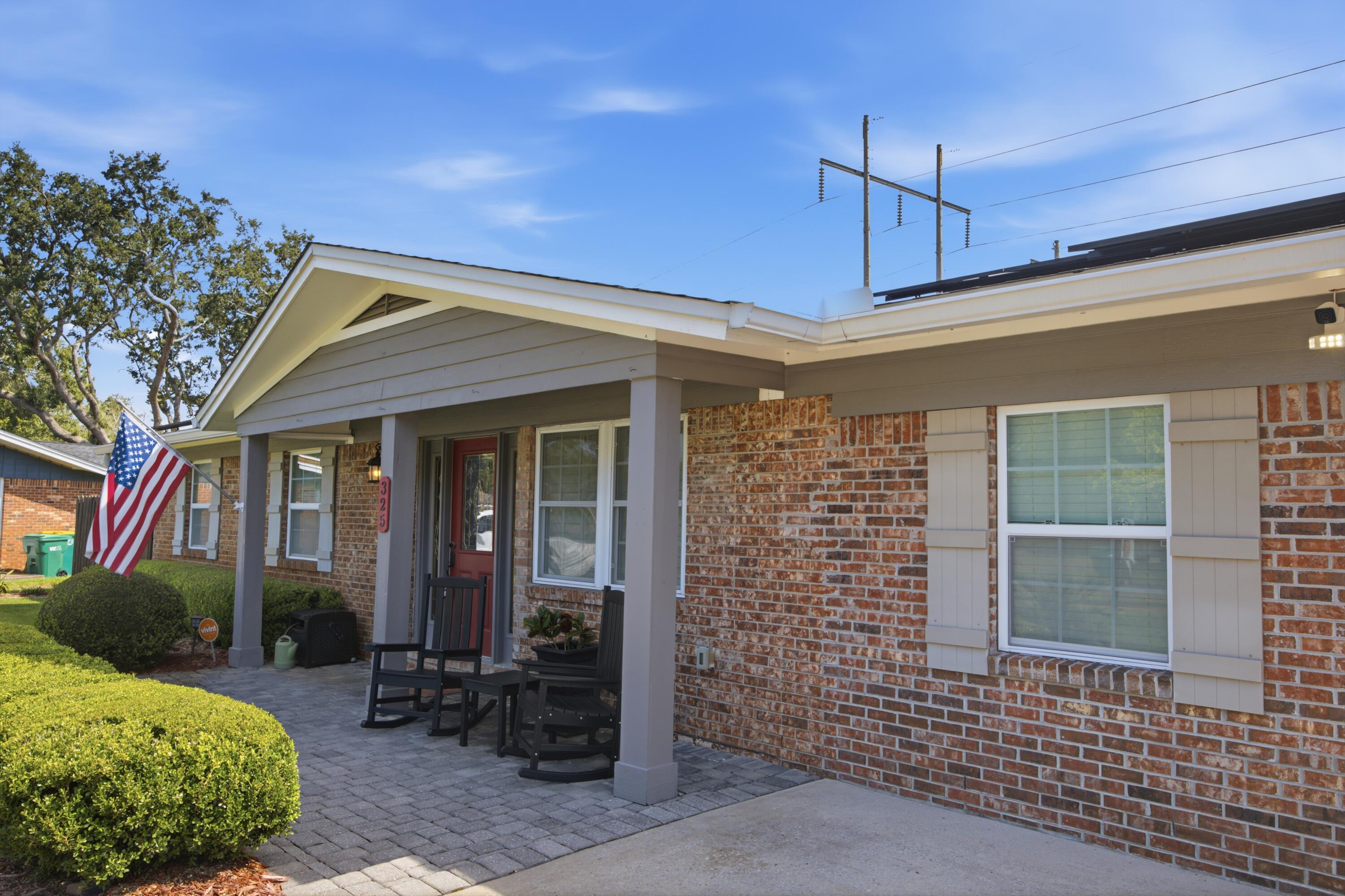325 Echo Circle