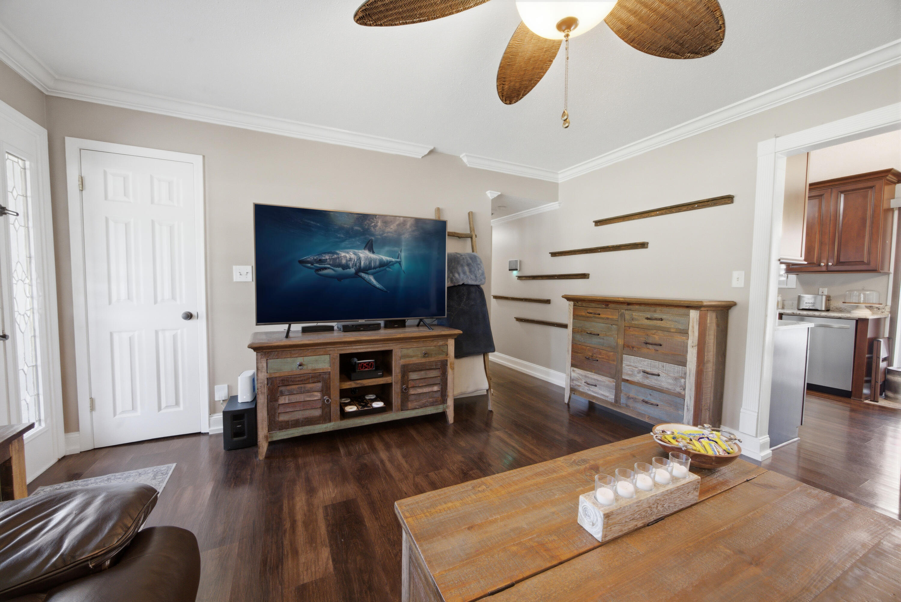 325 Echo Circle