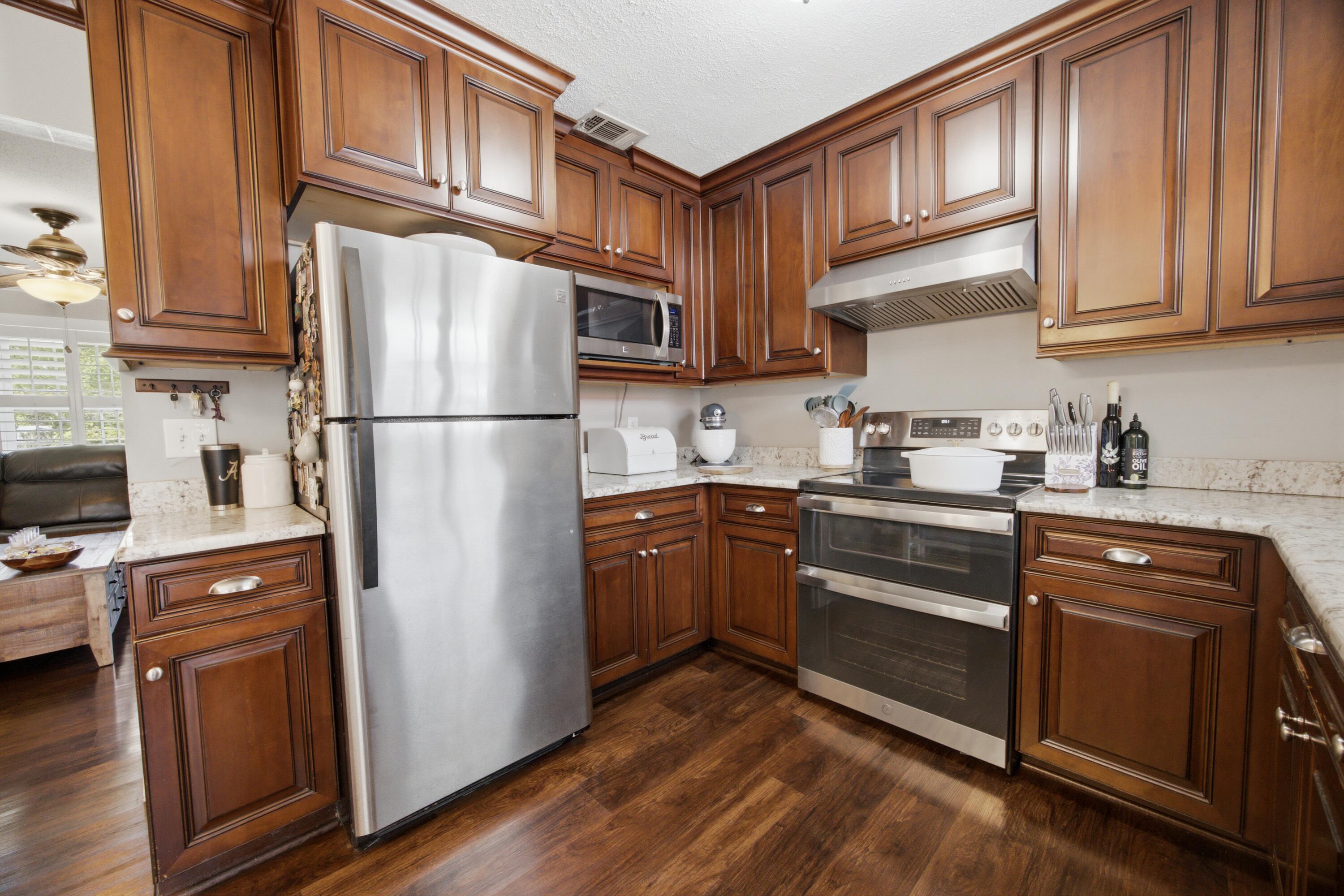 325 Echo Circle