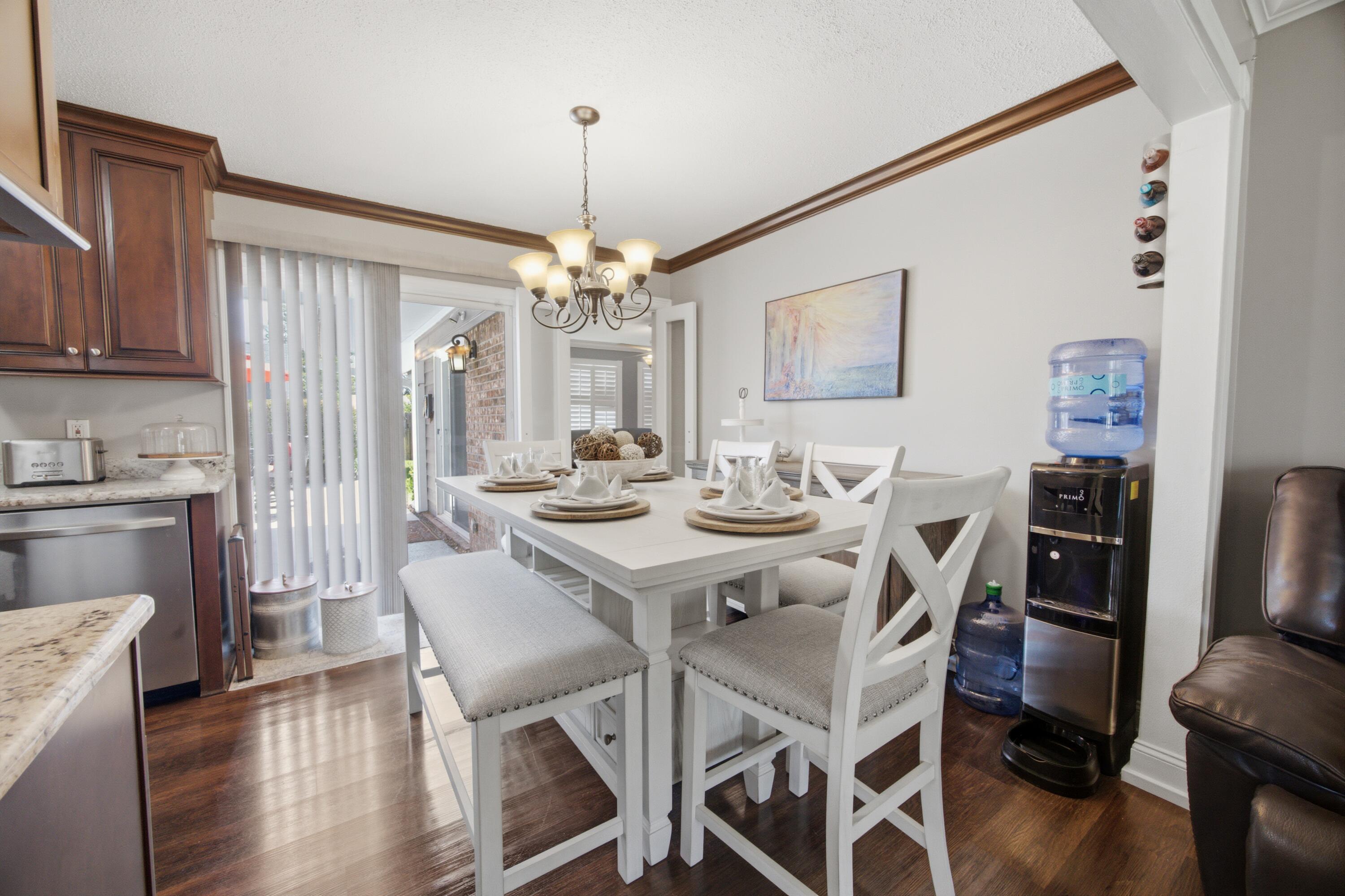 325 Echo Circle