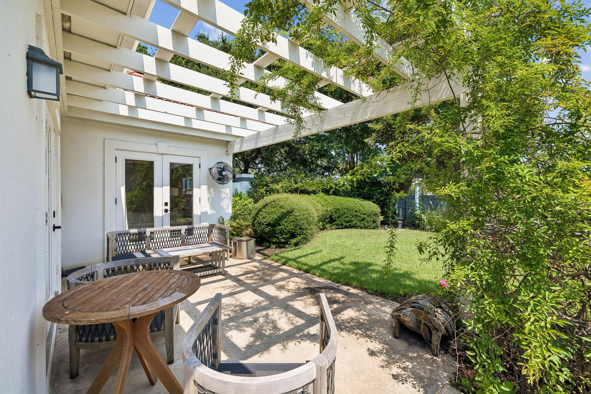 8012 Legend Creek Drive