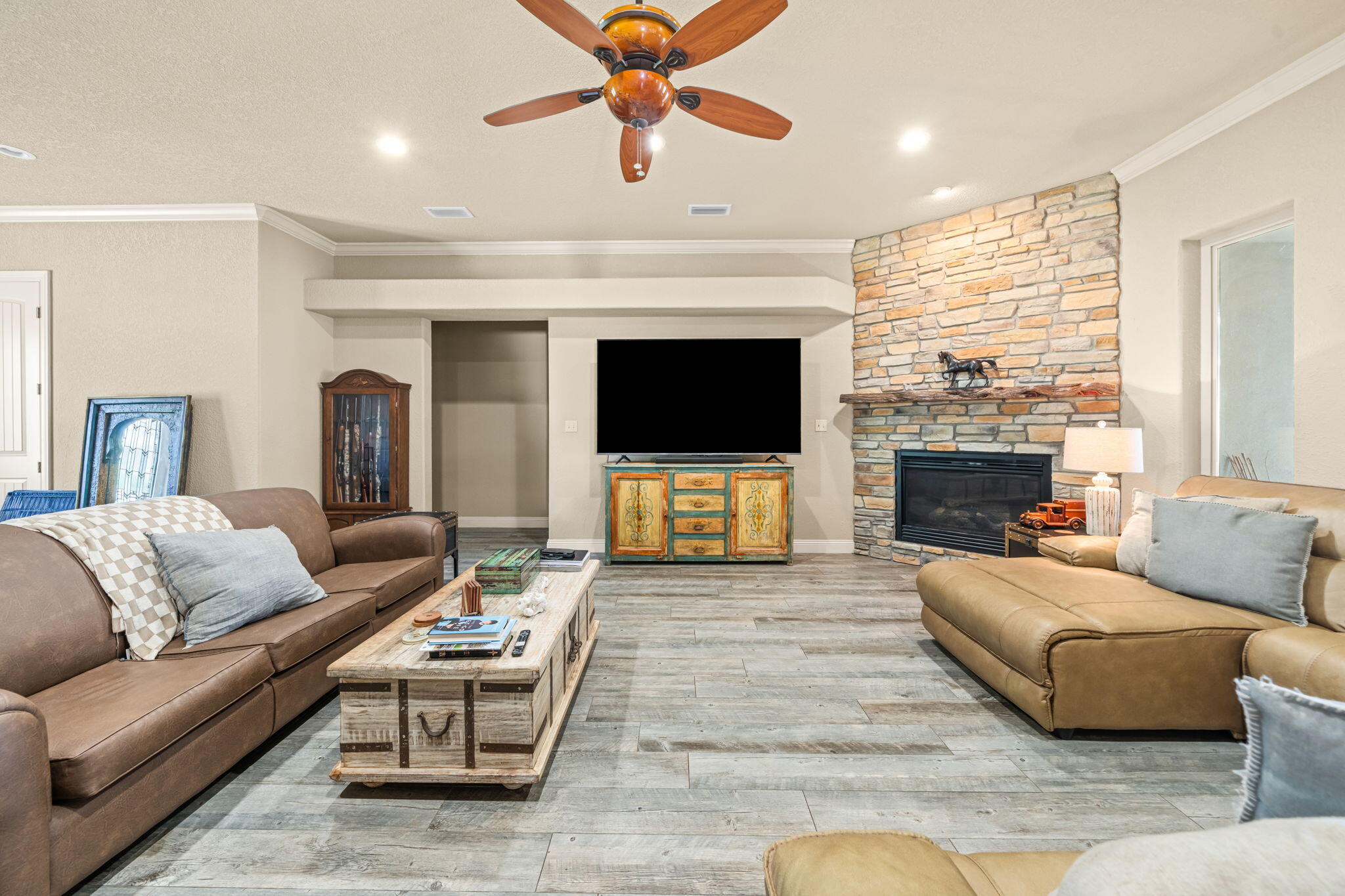 1551 E Nursery Road