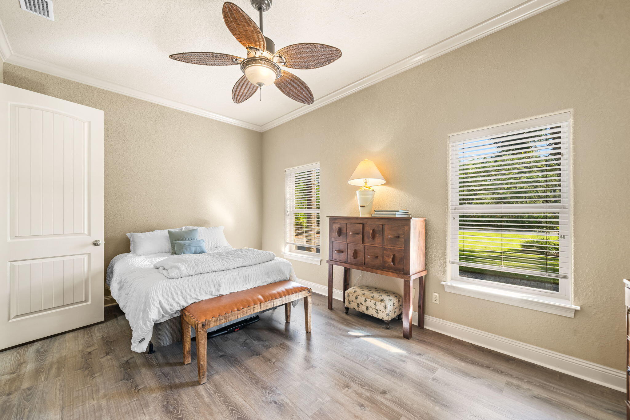 1551 E Nursery Road
