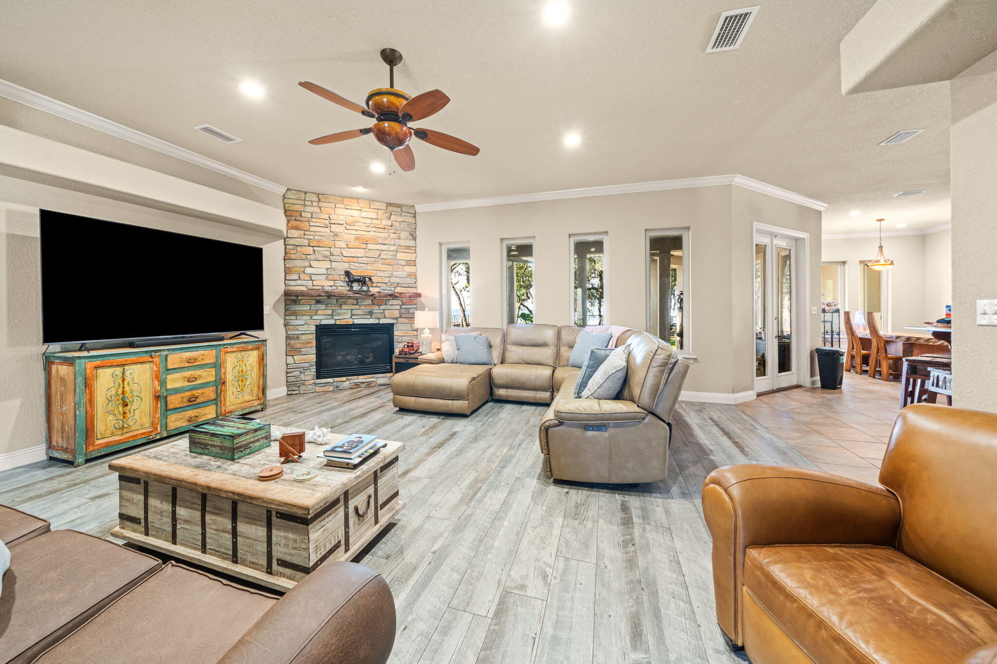 1551 E Nursery Road