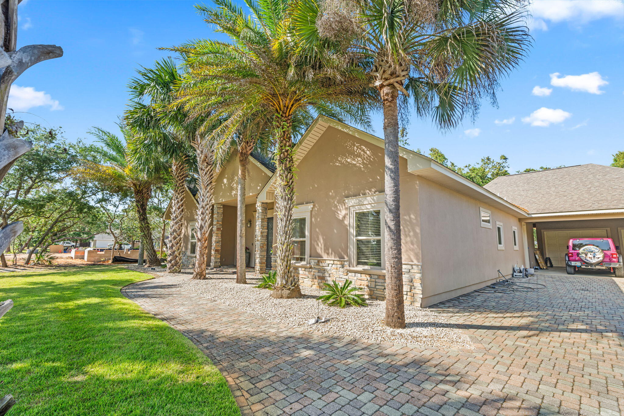 1551 E Nursery Road