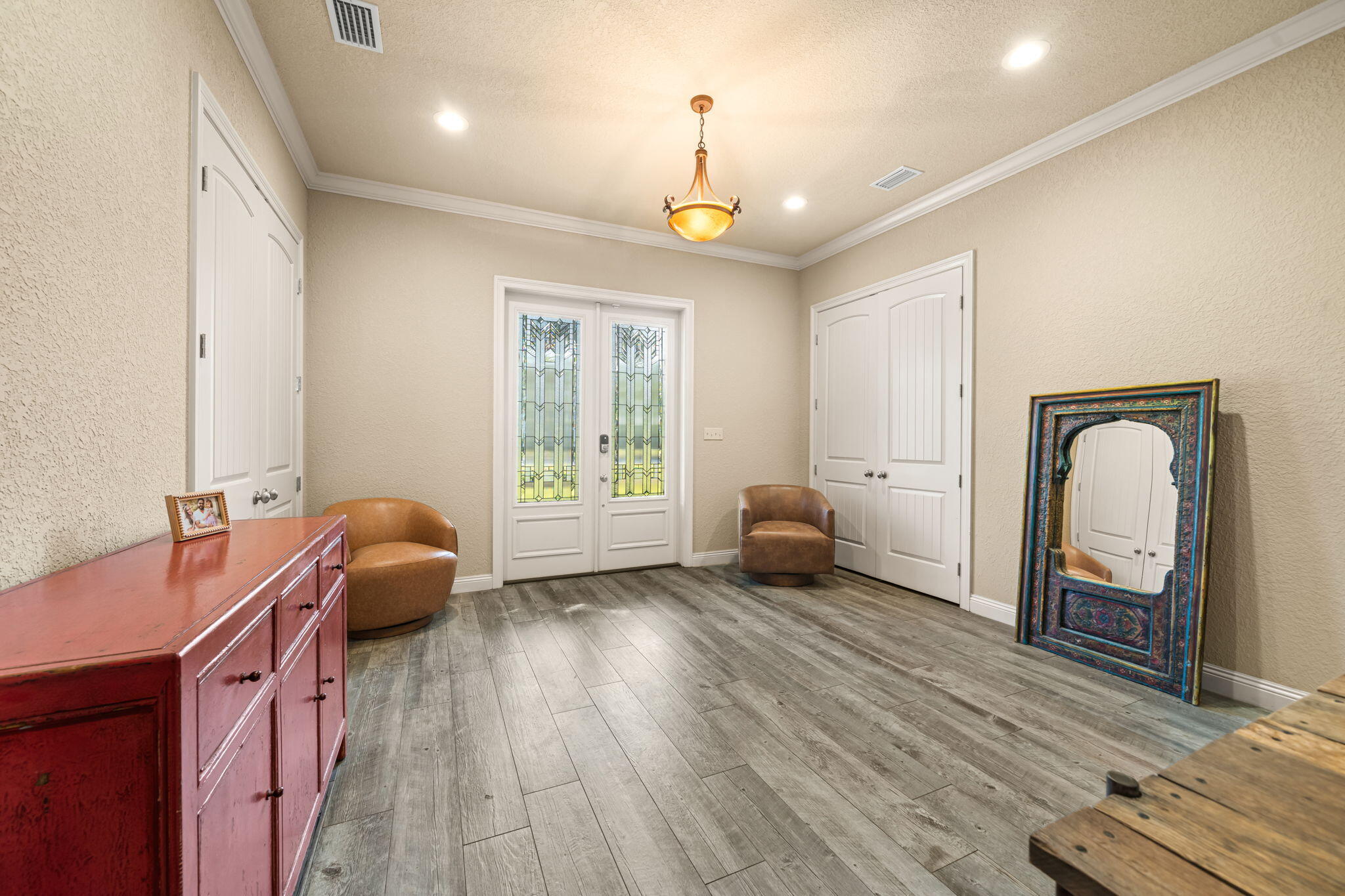 1551 E Nursery Road