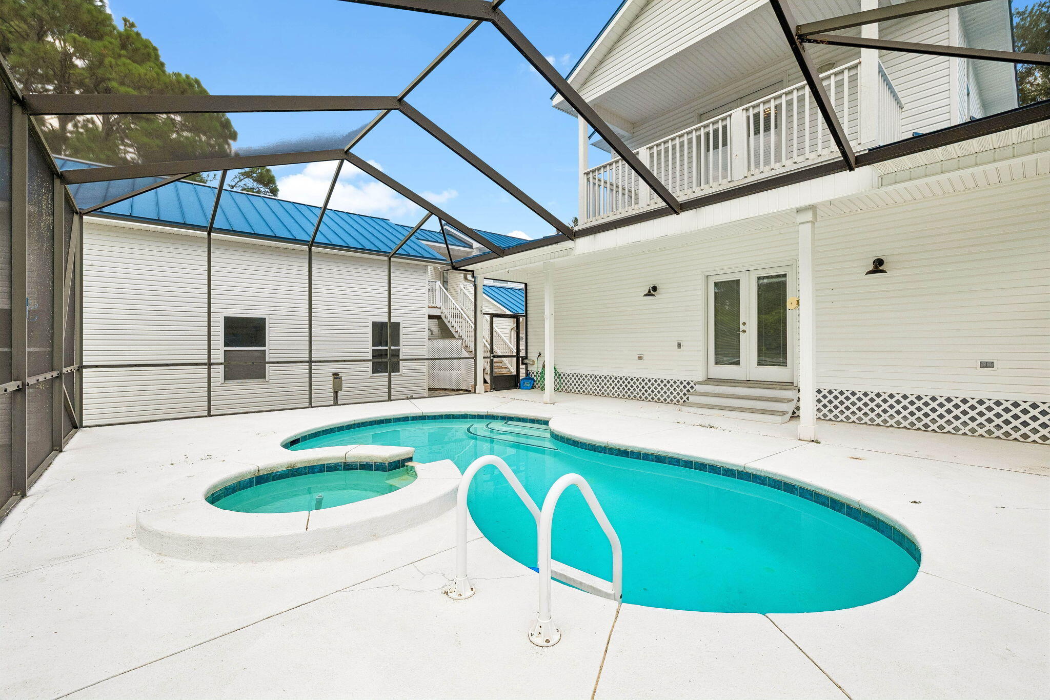 360 Tradewinds Drive