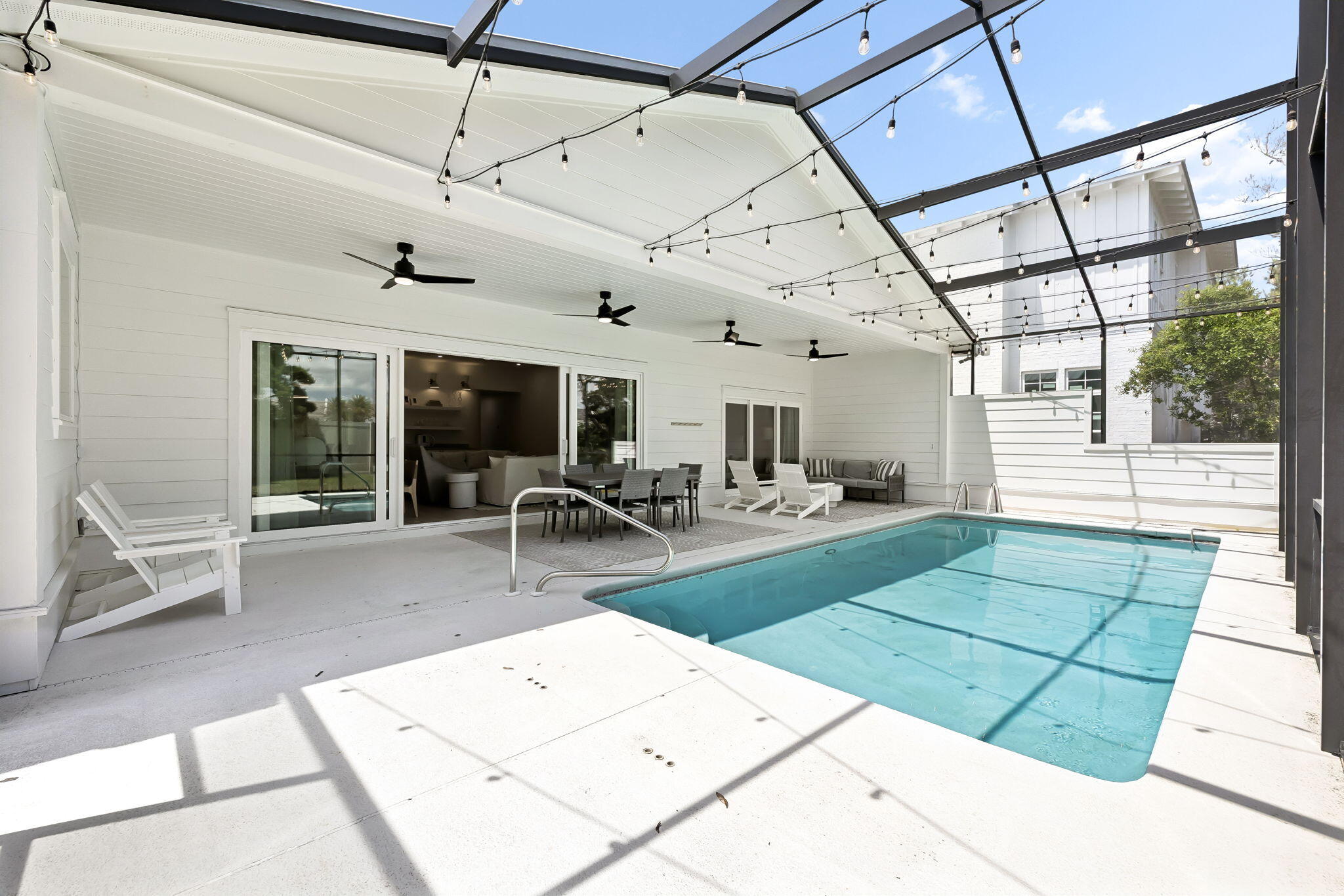 147 Walton Bonita Drive
