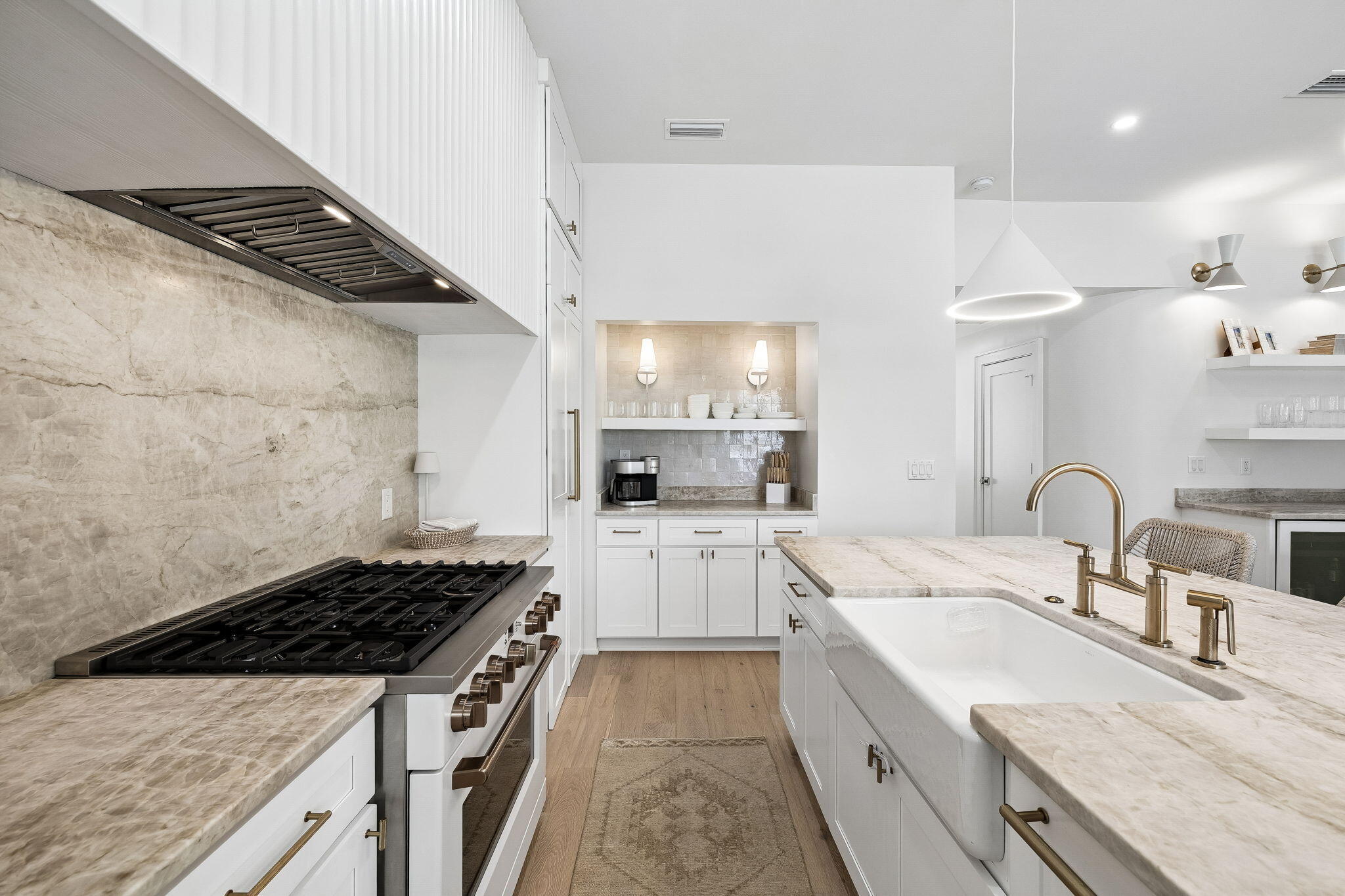 147 Walton Bonita Drive