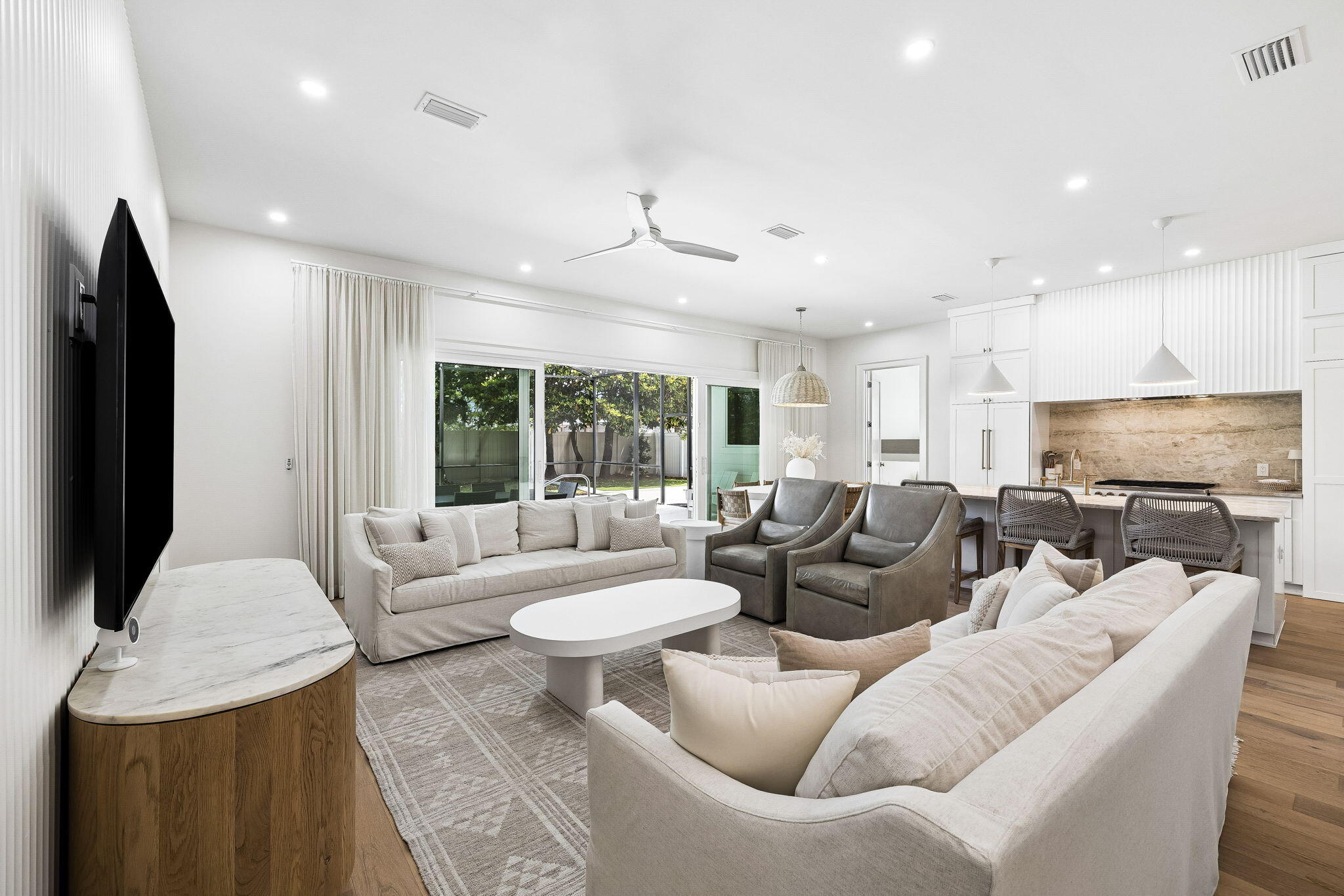 147 Walton Bonita Drive