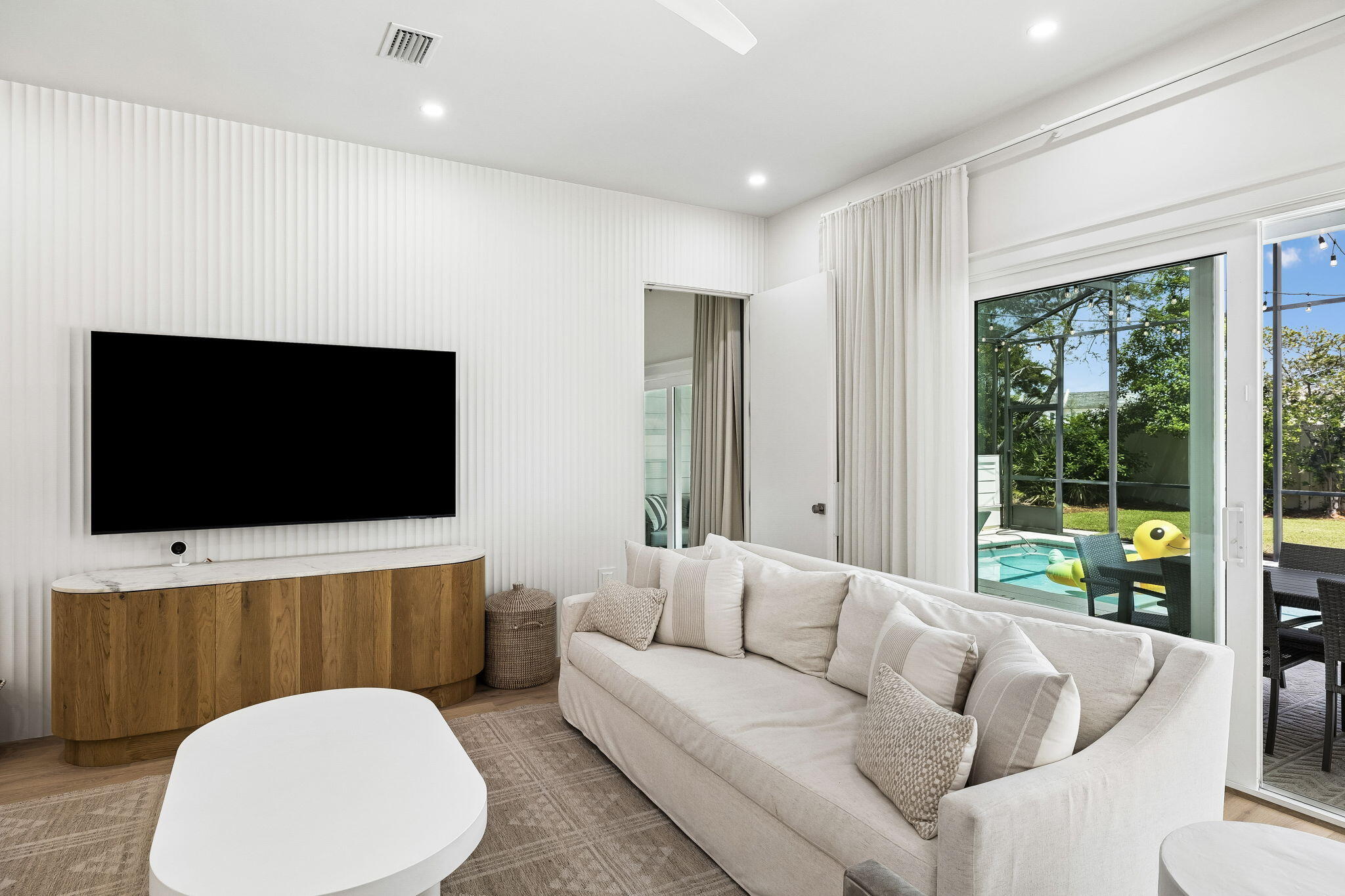 147 Walton Bonita Drive