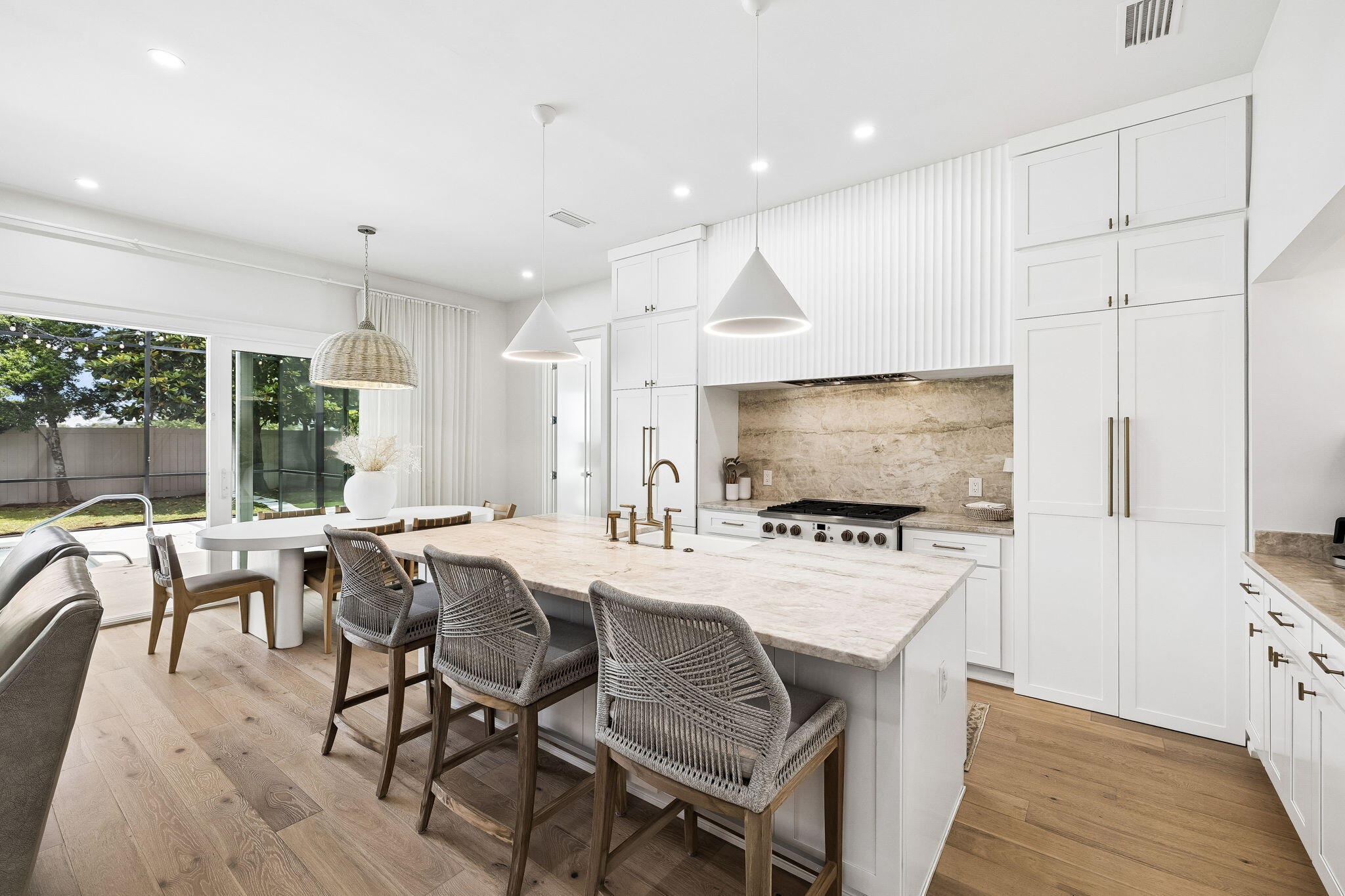 147 Walton Bonita Drive