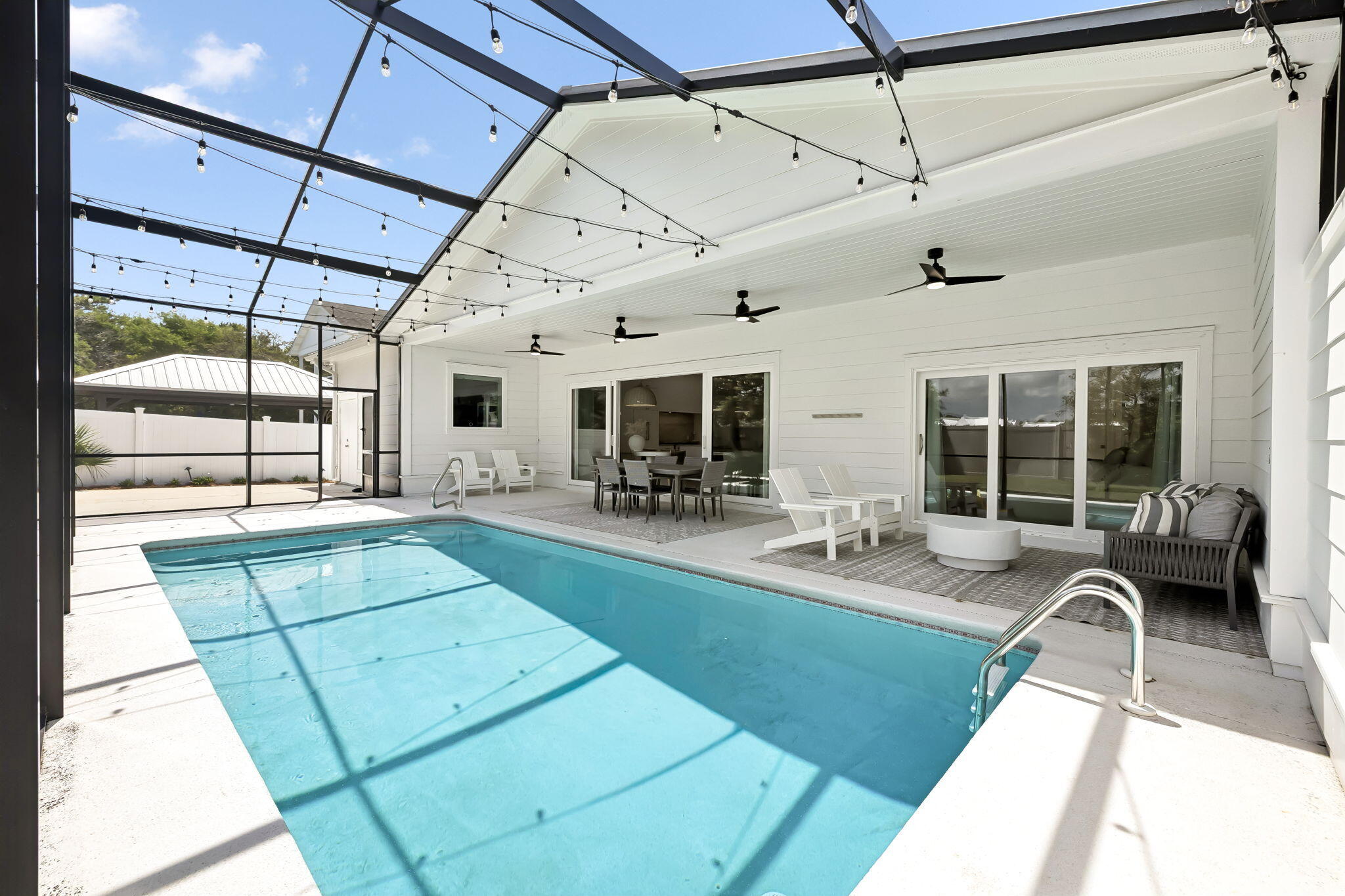 147 Walton Bonita Drive