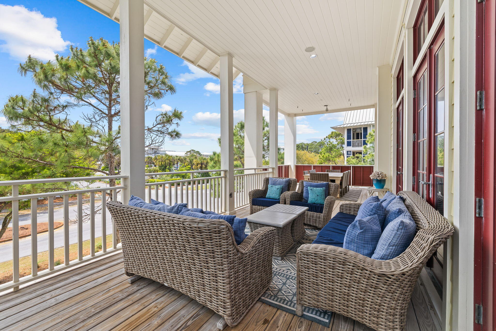 81 Western Lake Drive
