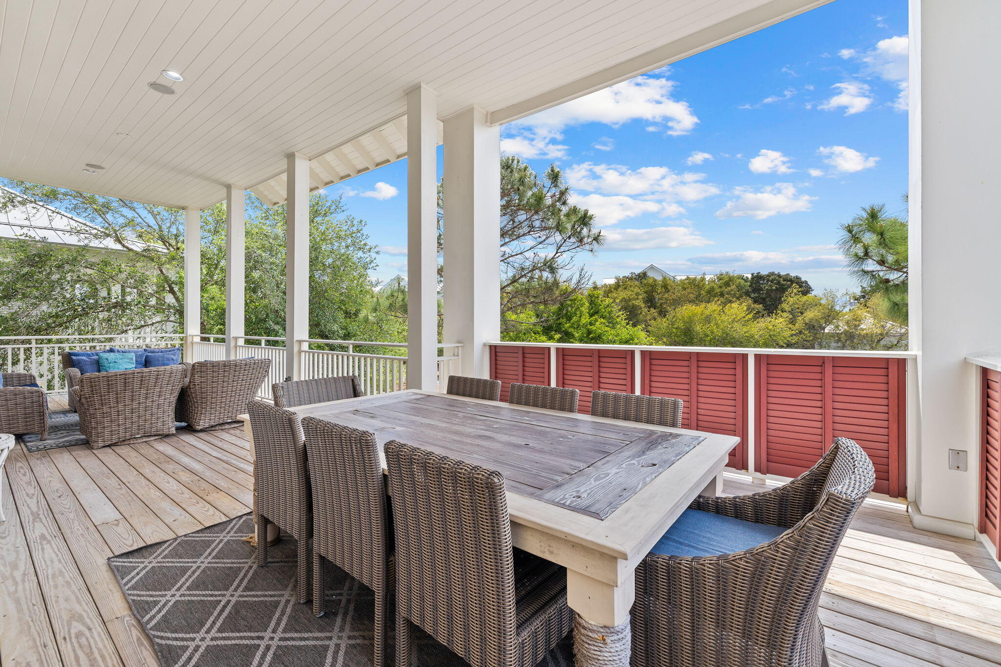 81 Western Lake Drive