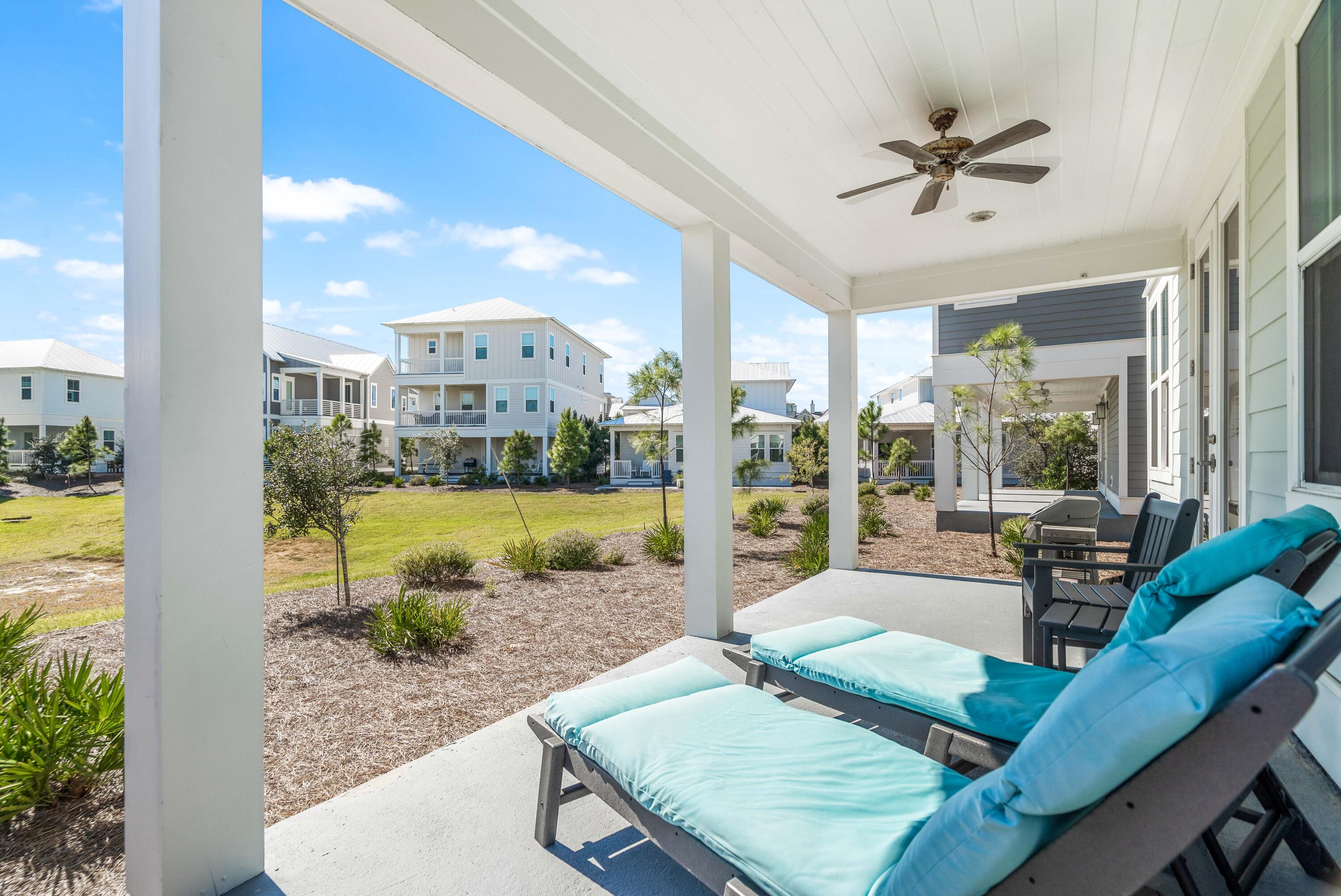 15 W Crabbing Hole Lane