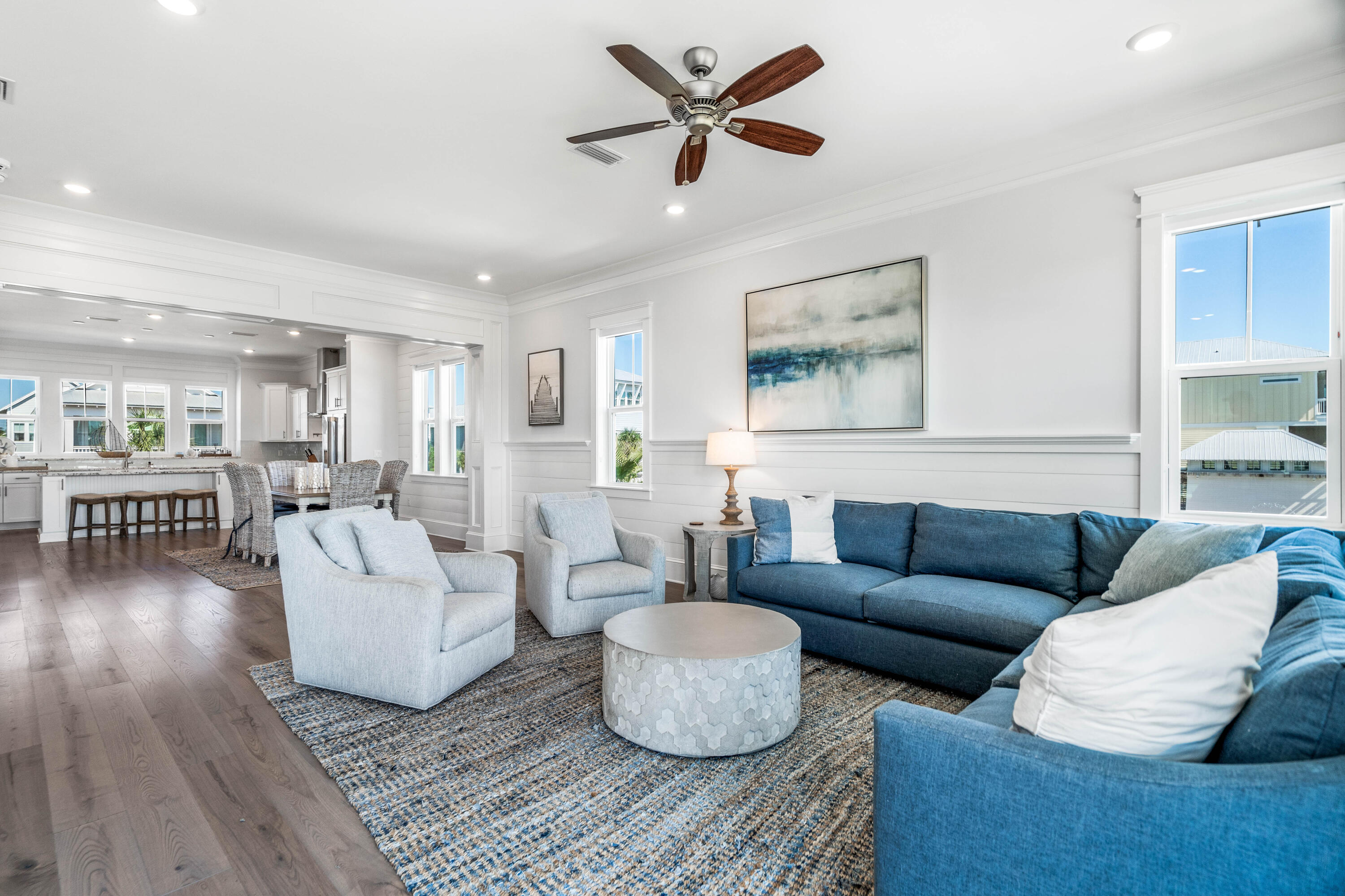 15 W Crabbing Hole Lane