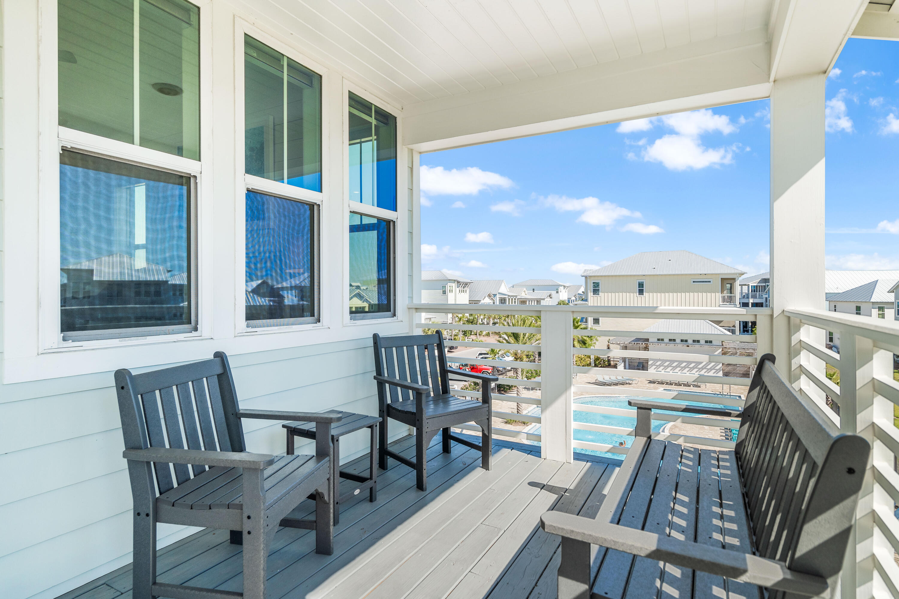 15 W Crabbing Hole Lane