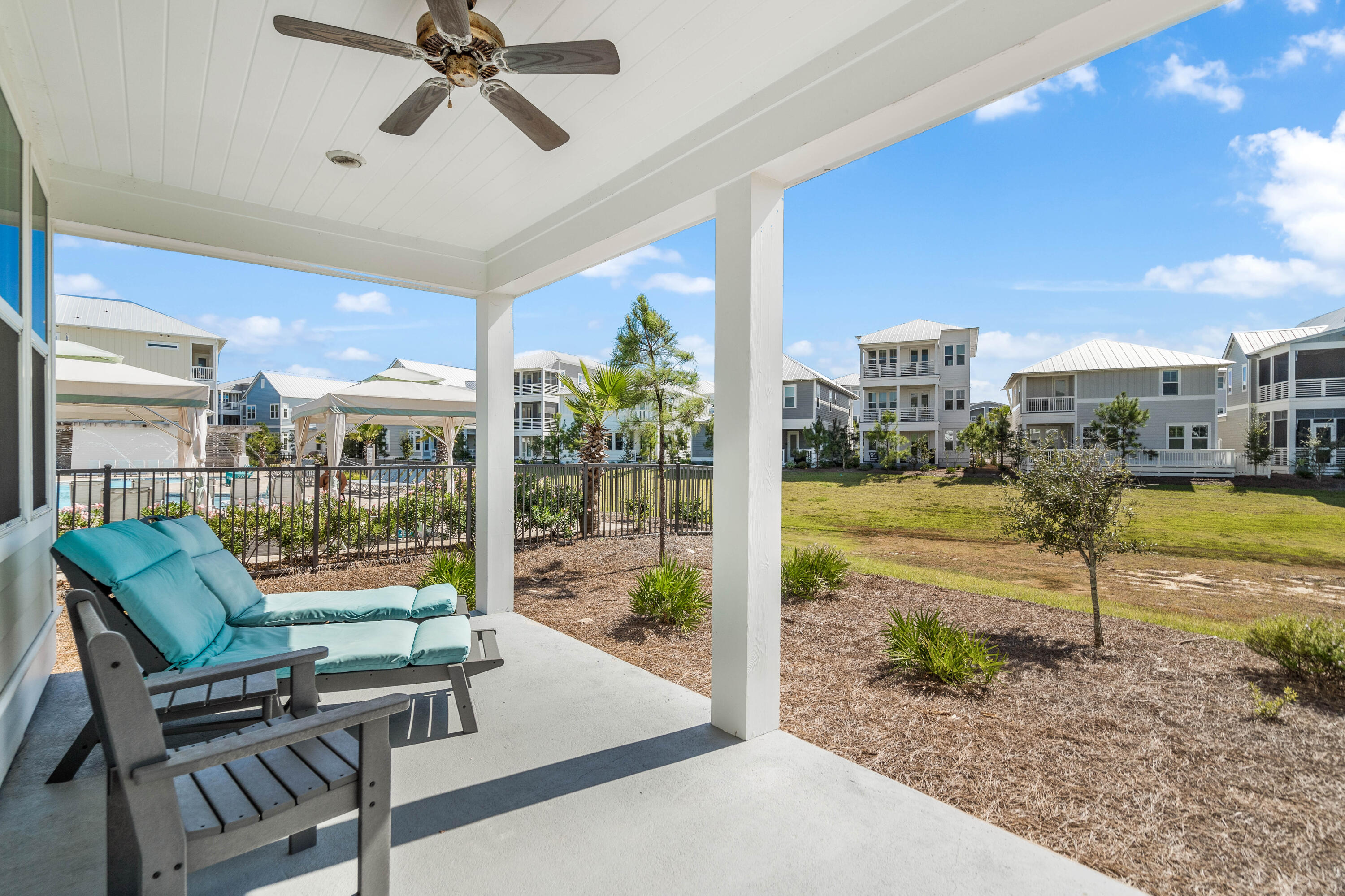 15 W Crabbing Hole Lane