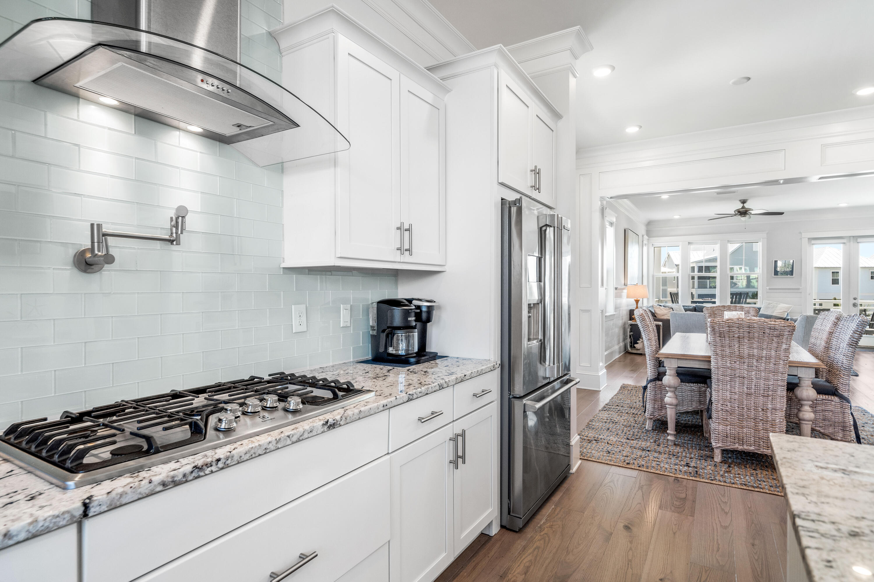 15 W Crabbing Hole Lane