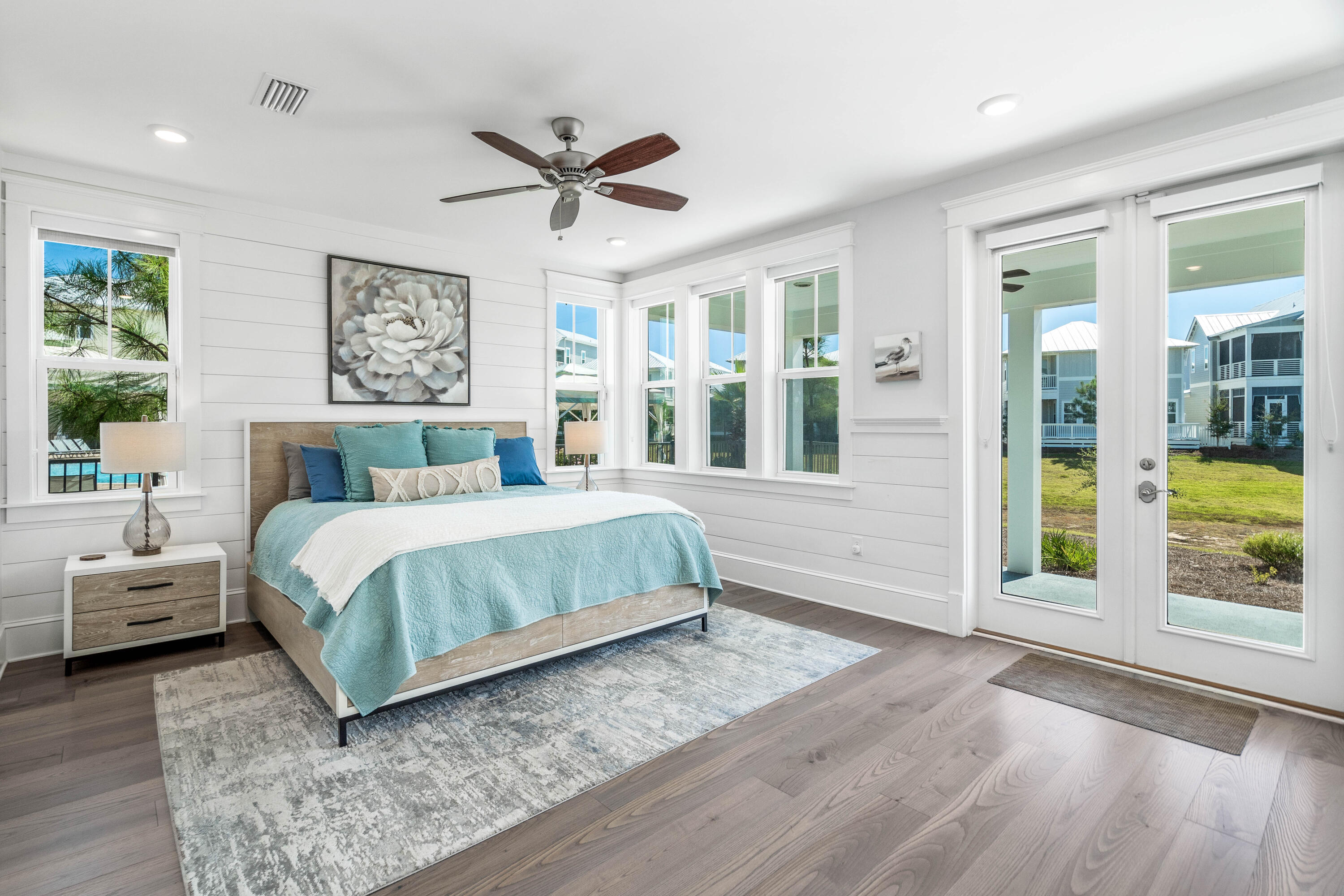 15 W Crabbing Hole Lane