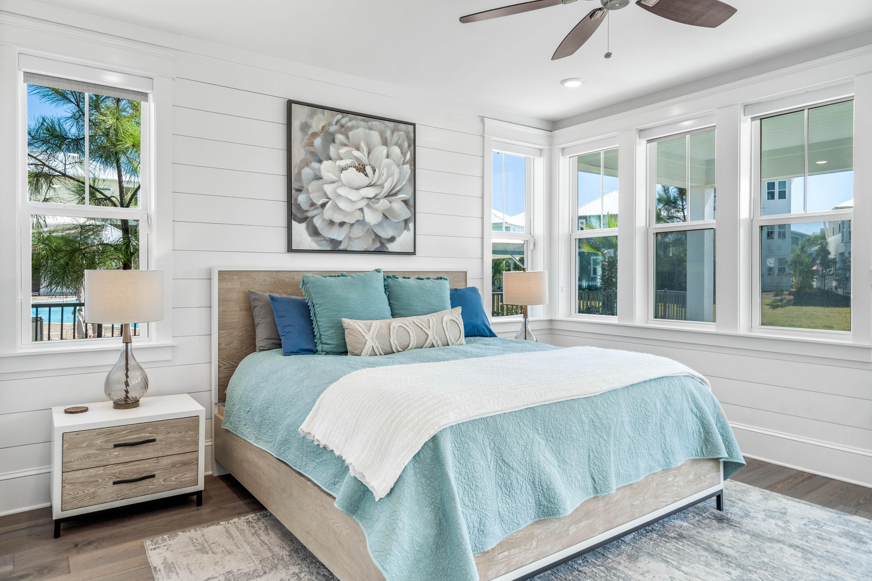 15 W Crabbing Hole Lane