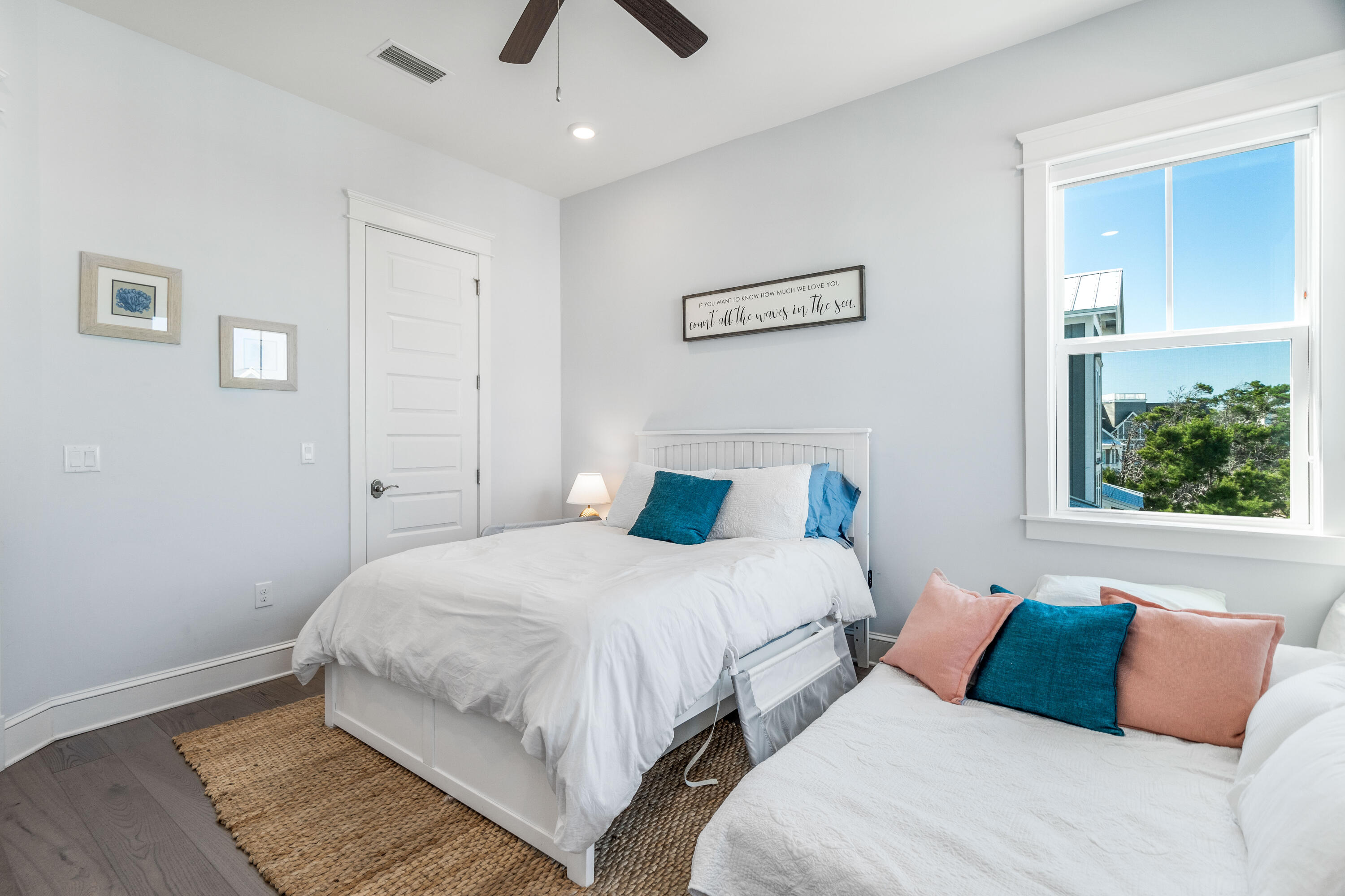 15 W Crabbing Hole Lane