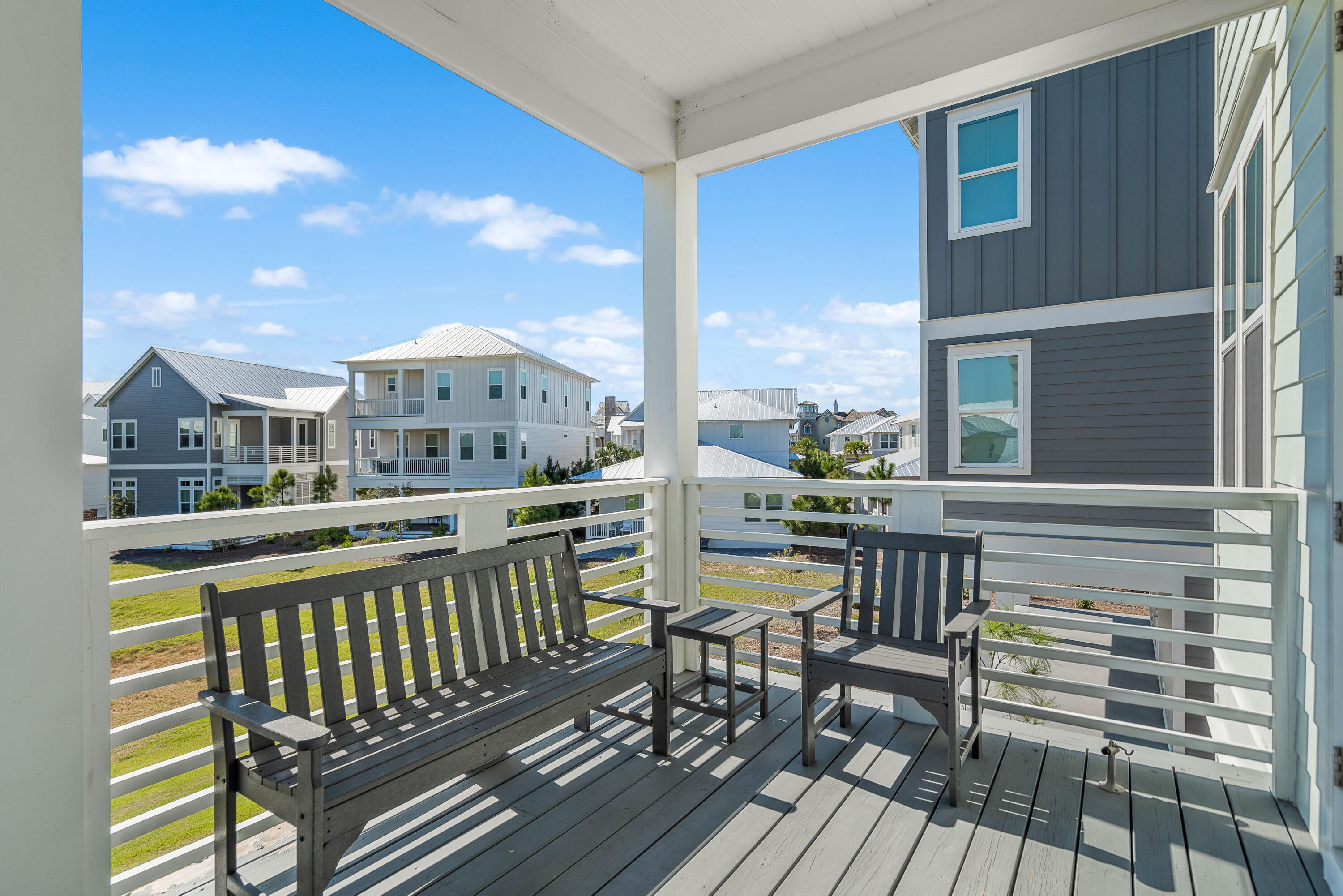 15 W Crabbing Hole Lane